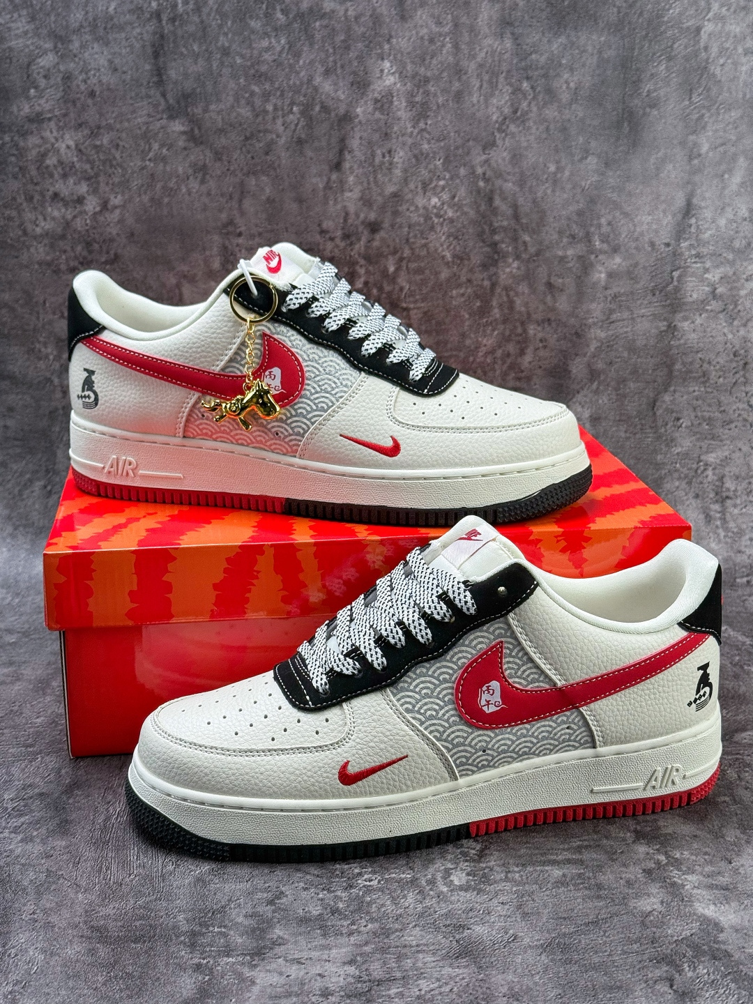Nike Air Force 1 Low 07 马年限定 白黑红小勾满天星 DQ6628-167