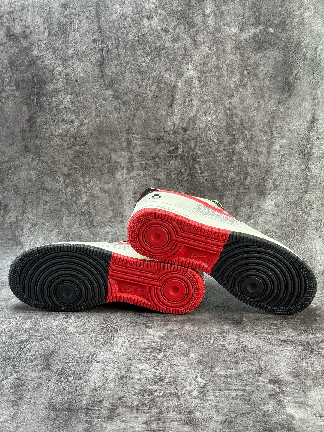 Nike Air Force 1 Low 07 马年限定 白黑红小勾满天星 DQ6628-167