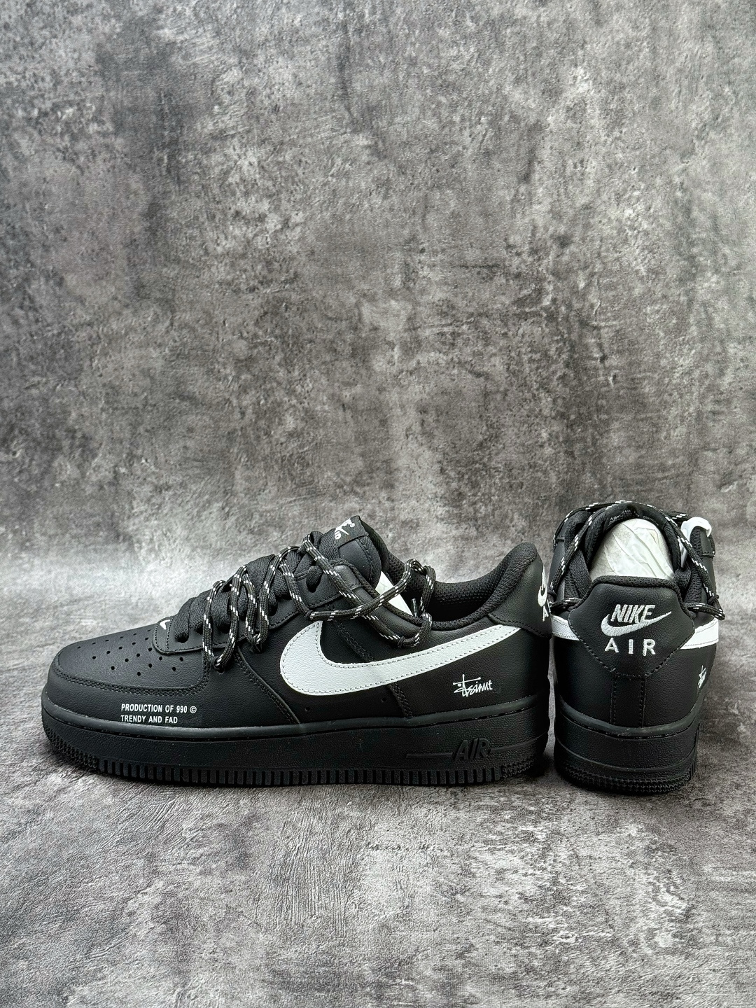 220 Nike Air Force 1 Low 07 x Stussy 黑白绑带 FZ0627-010