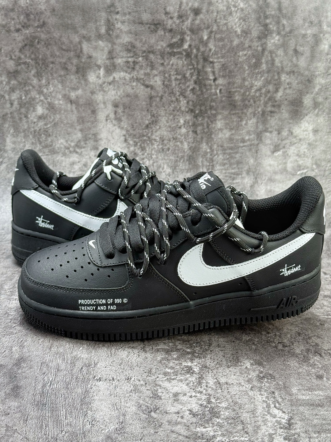 220 Nike Air Force 1 Low 07 x Stussy 黑白绑带 FZ0627-010