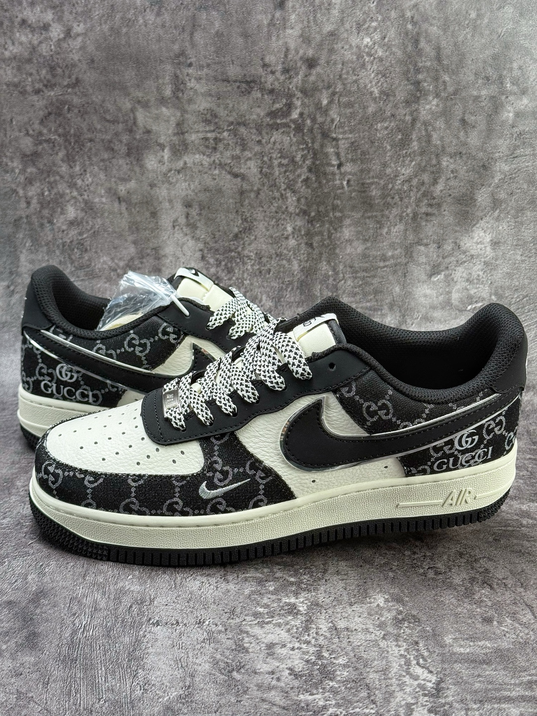 210 Nike Air Force 1 Low 07 x GUCCI 黑白小勾满天星 MM3399-810