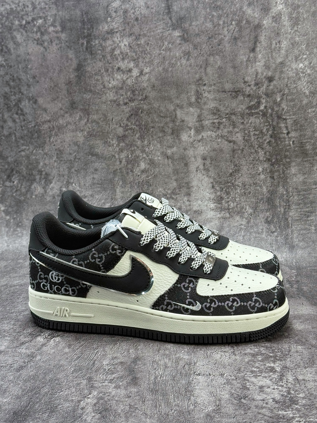 210 Nike Air Force 1 Low 07 x GUCCI 黑白小勾满天星 MM3399-810