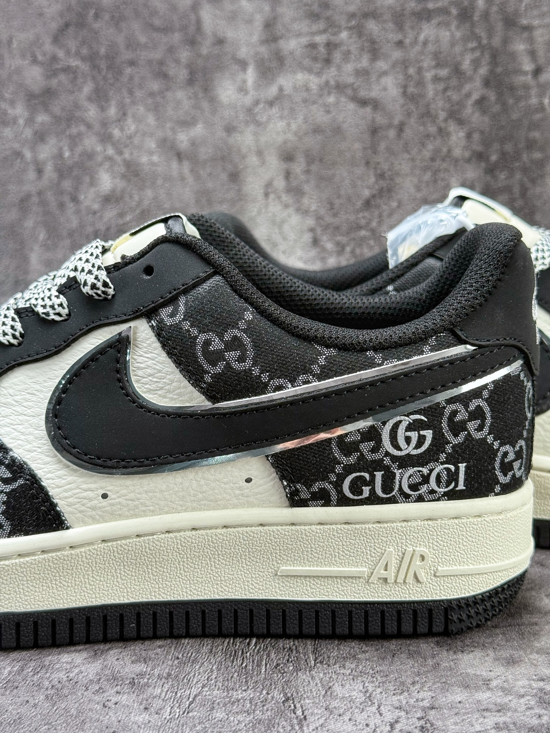 210 Nike Air Force 1 Low 07 x GUCCI 黑白小勾满天星 MM3399-810