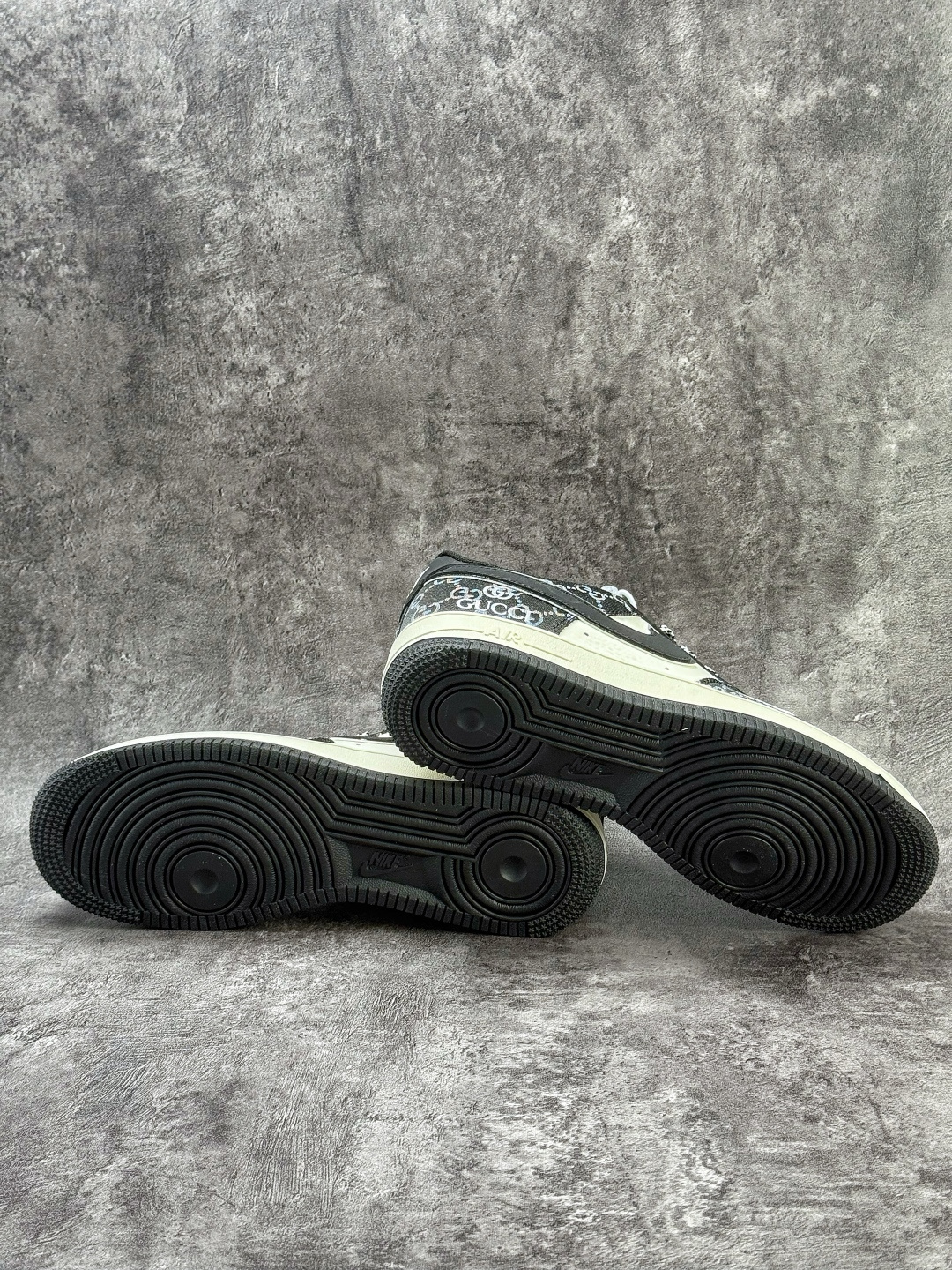 210 Nike Air Force 1 Low 07 x GUCCI 黑白小勾满天星 MM3399-810
