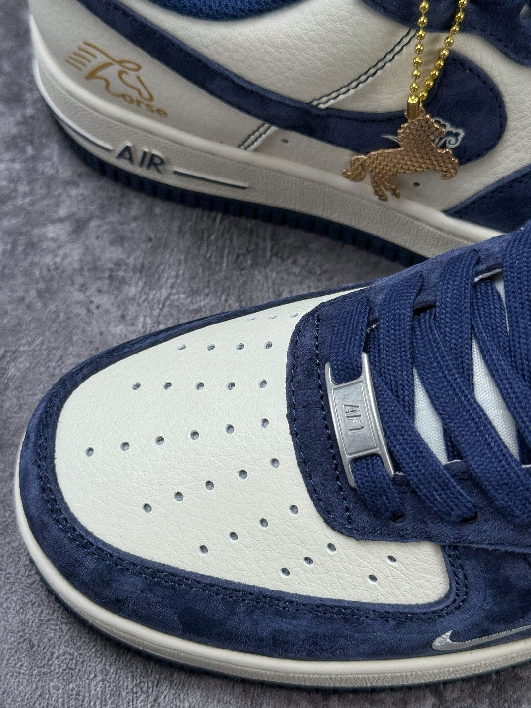 210 Nike Air Force 1 Low 07 马年限定 蓝白小勾 XD0028-013