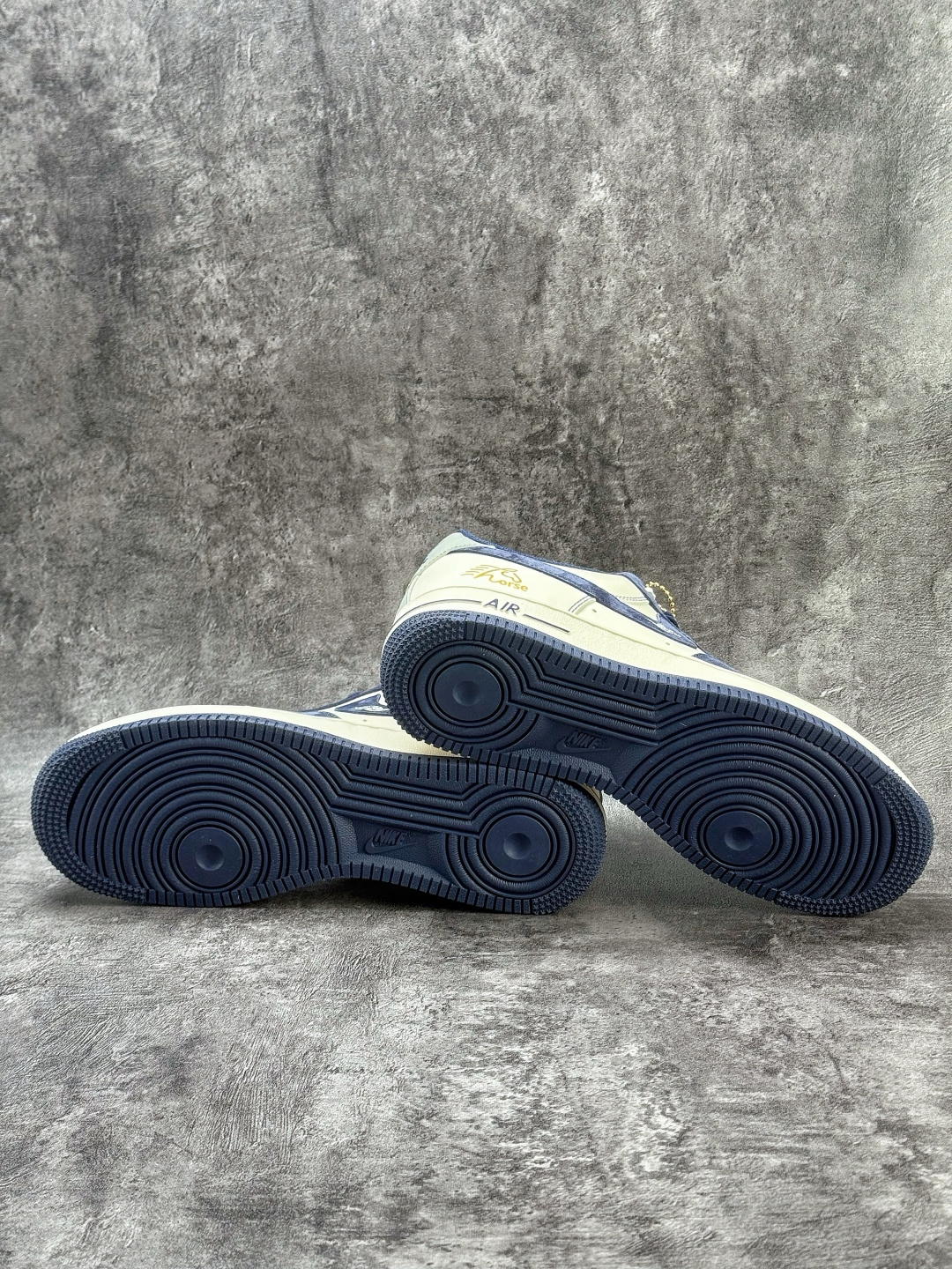 210 Nike Air Force 1 Low 07 马年限定 蓝白小勾 XD0028-013