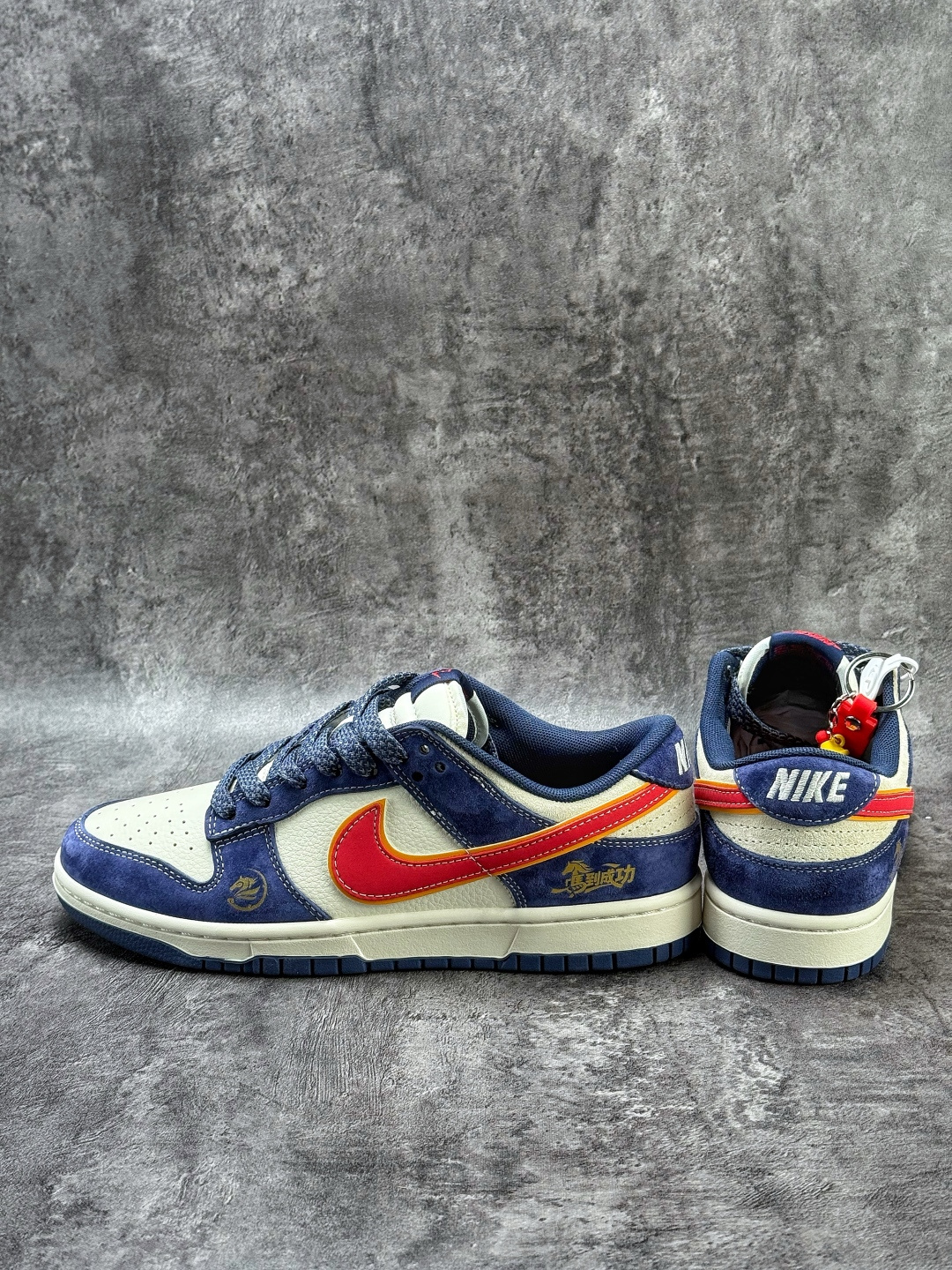 220 Nike SB Dunk Low 马年限定 蓝白红满天星 LX1988-818-Chinese UA Cheap High Quatity Brand Clothes Bags handbags Sneakers wholesale wholesaler seller from China Factory suppliers Fashion Clothing Shoes best Quality Beautiful Price 220 Nike SB Dunk Low 马年限定 蓝白红满天星 LX1988-818