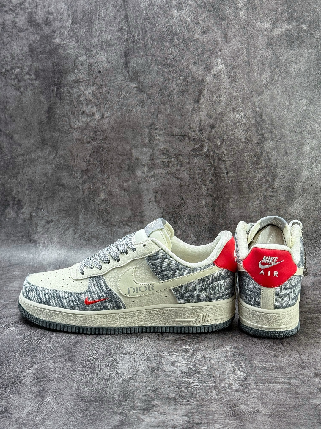 210 Nike Air Force 1 Low 07 x DIOR 灰白小勾满天星 DN1688-812-Chinese UA Cheap High Quatity Brand Clothes Bags handbags Sneakers wholesale wholesaler seller from China Factory suppliers Fashion Clothing Shoes best Quality Beautiful Price 210 Nike Air Force 1 Low 07 x DIOR 灰白小勾满天星 DN1688-812