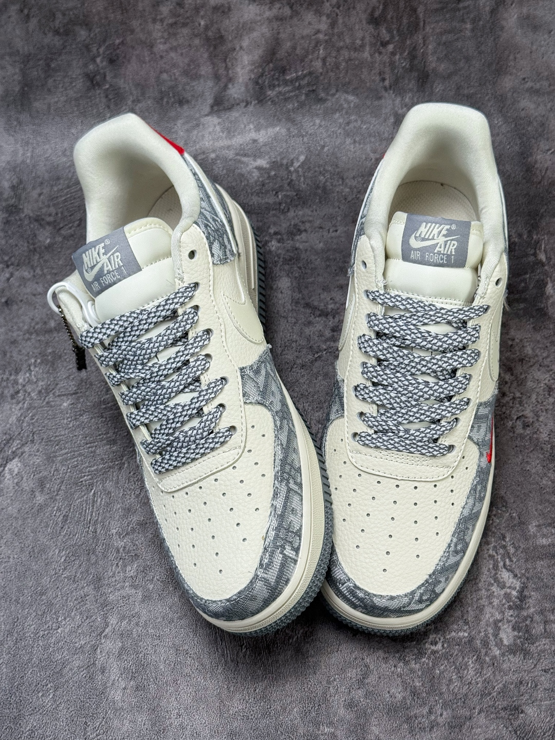 210 Nike Air Force 1 Low 07 x DIOR 灰白小勾满天星 DN1688-812-Chinese UA Cheap High Quatity Brand Clothes Bags handbags Sneakers wholesale wholesaler seller from China Factory suppliers Fashion Clothing Shoes best Quality Beautiful Price 210 Nike Air Force 1 Low 07 x DIOR 灰白小勾满天星 DN1688-812