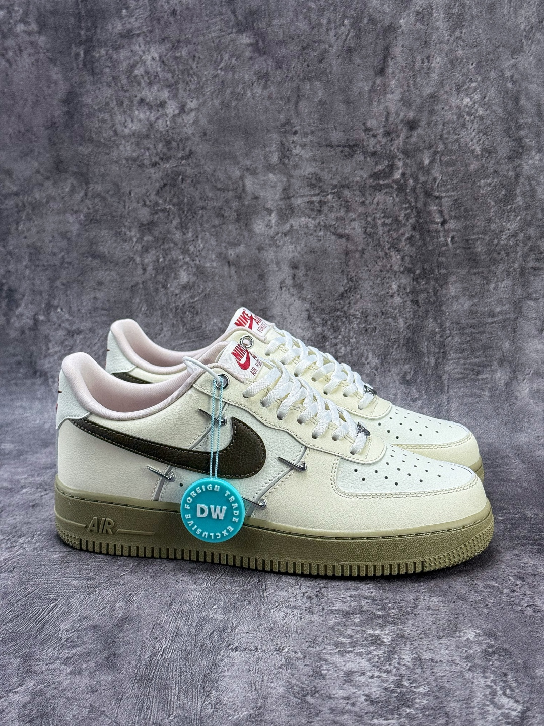 160 Nike Air Force 1 Low 07 米白四小勾 IQ9802-022-Chinese UA Cheap High Quatity Brand Clothes Bags handbags Sneakers wholesale wholesaler seller from China Factory suppliers Fashion Clothing Shoes best Quality Beautiful Price 160 Nike Air Force 1 Low 07 米白四小勾 IQ9802-022