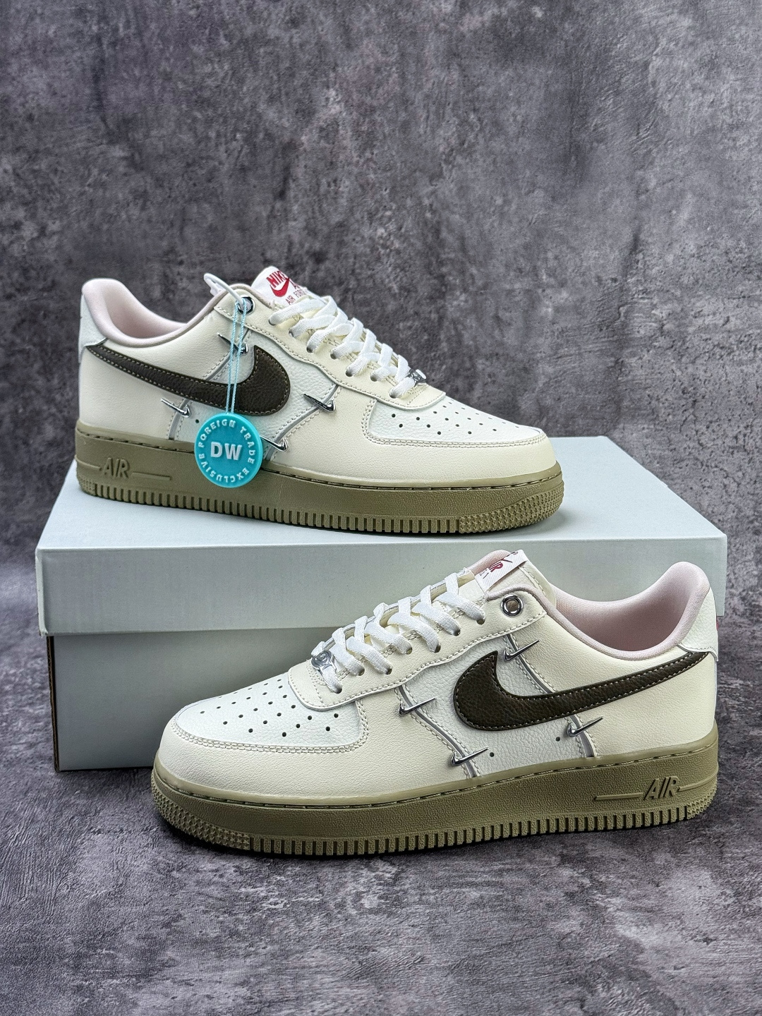 160 Nike Air Force 1 Low 07 米白四小勾 IQ9802-022-Chinese UA Cheap High Quatity Brand Clothes Bags handbags Sneakers wholesale wholesaler seller from China Factory suppliers Fashion Clothing Shoes best Quality Beautiful Price 160 Nike Air Force 1 Low 07 米白四小勾 IQ9802-022