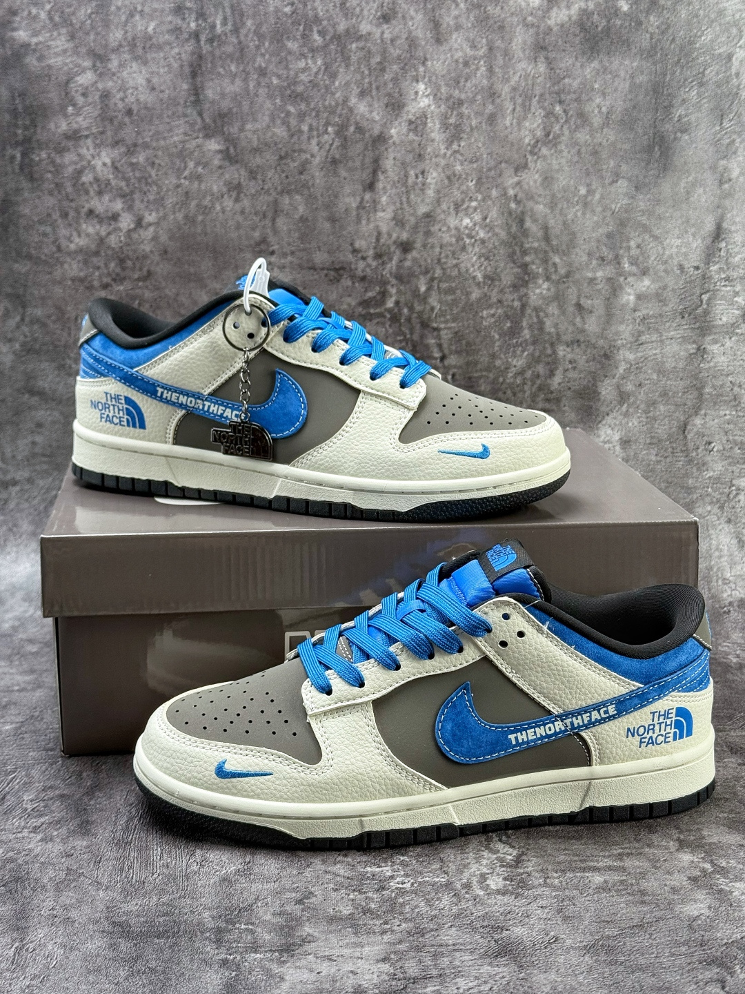 Nike SB Dunk Low x The North Face 白灰蓝小勾 TX1688-018