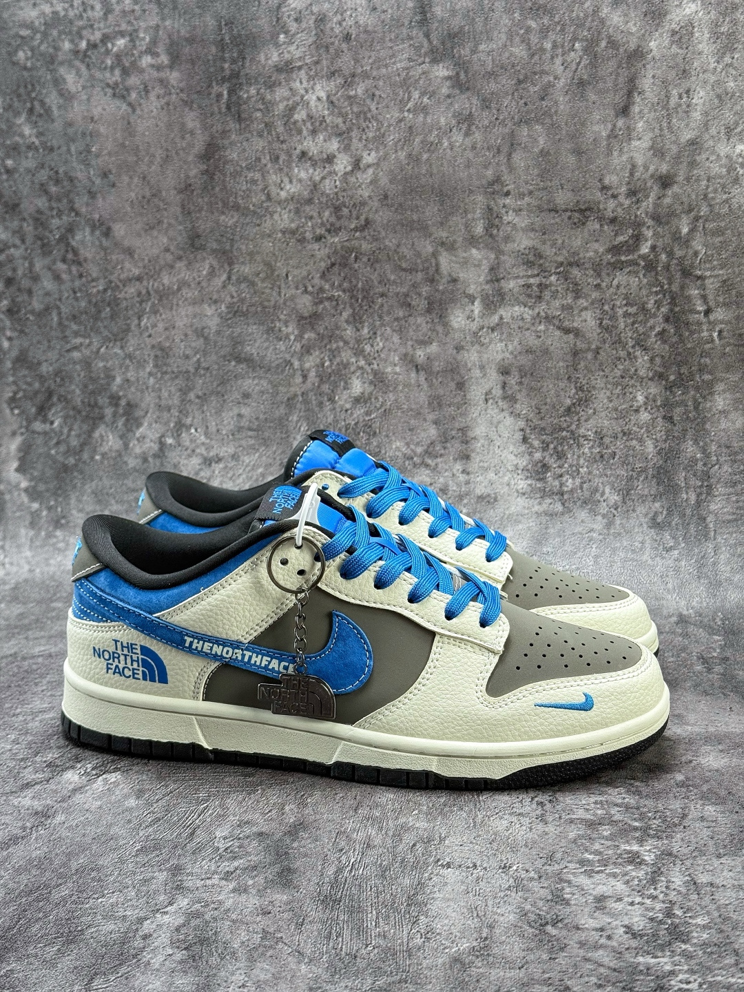 Nike SB Dunk Low x The North Face 白灰蓝小勾 TX1688-018