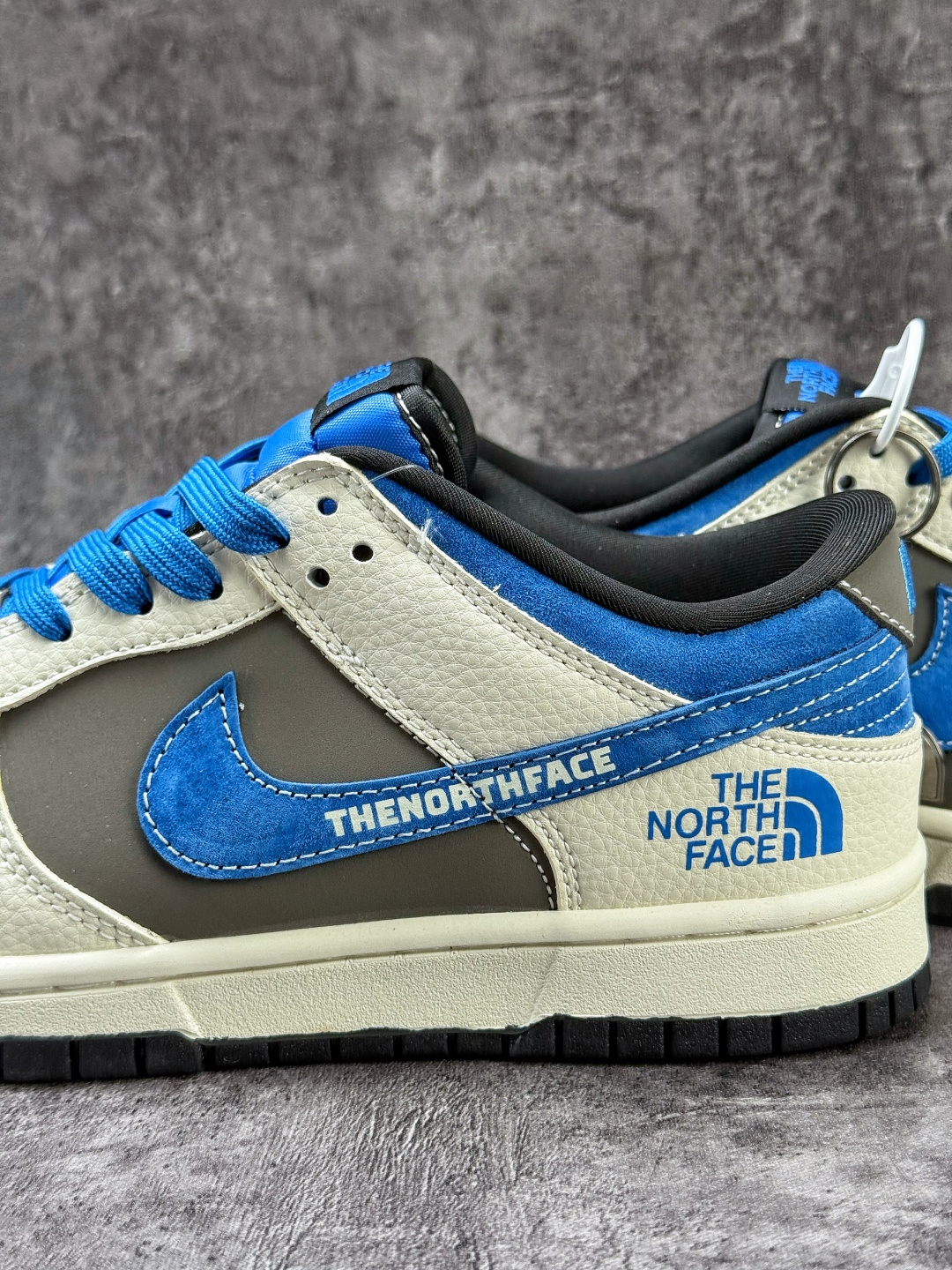 Nike SB Dunk Low x The North Face 白灰蓝小勾 TX1688-018