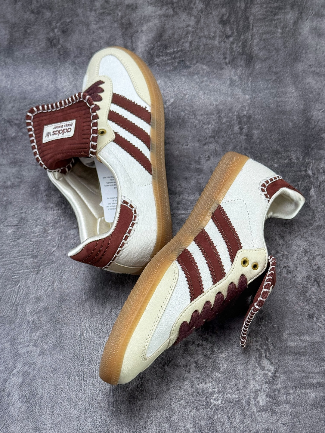 WALES BONNER x adidas originals Samba Pony Tonal 舒适 耐磨 低帮 板鞋 男女同款 米白 三阿迪达斯叶草休闲防滑耐磨低帮板鞋 IE0586 WALES BONNER x adidas originals Samba Pony Tonal 舒适 耐磨 低帮 板鞋 男女同款 米白 三阿迪达斯叶草休闲防滑耐磨低帮板鞋 IE0586