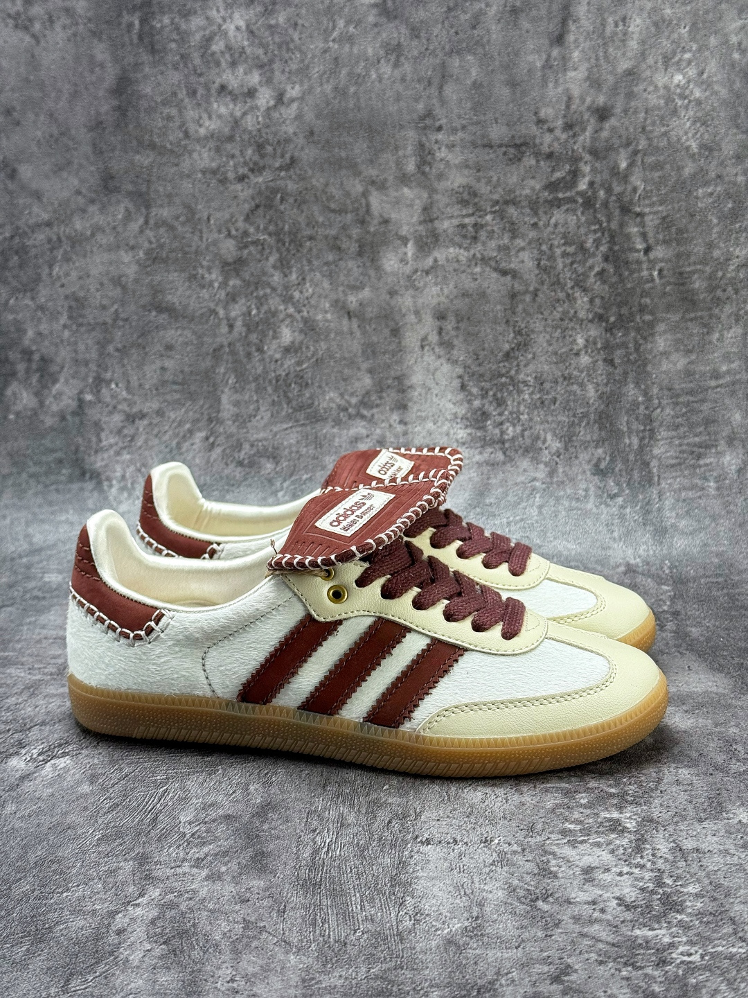 WALES BONNER x adidas originals Samba Pony Tonal 舒适 耐磨 低帮 板鞋 男女同款 米白 三阿迪达斯叶草休闲防滑耐磨低帮板鞋 IE0586 WALES BONNER x adidas originals Samba Pony Tonal 舒适 耐磨 低帮 板鞋 男女同款 米白 三阿迪达斯叶草休闲防滑耐磨低帮板鞋 IE0586