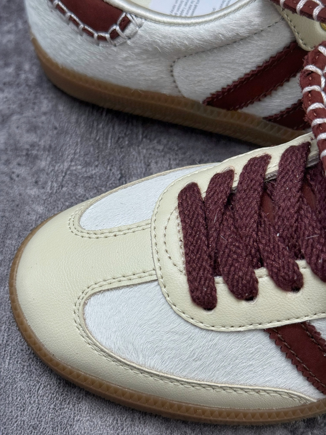 WALES BONNER x adidas originals Samba Pony Tonal 舒适 耐磨 低帮 板鞋 男女同款 米白 三阿迪达斯叶草休闲防滑耐磨低帮板鞋 IE0586 WALES BONNER x adidas originals Samba Pony Tonal 舒适 耐磨 低帮 板鞋 男女同款 米白 三阿迪达斯叶草休闲防滑耐磨低帮板鞋 IE0586