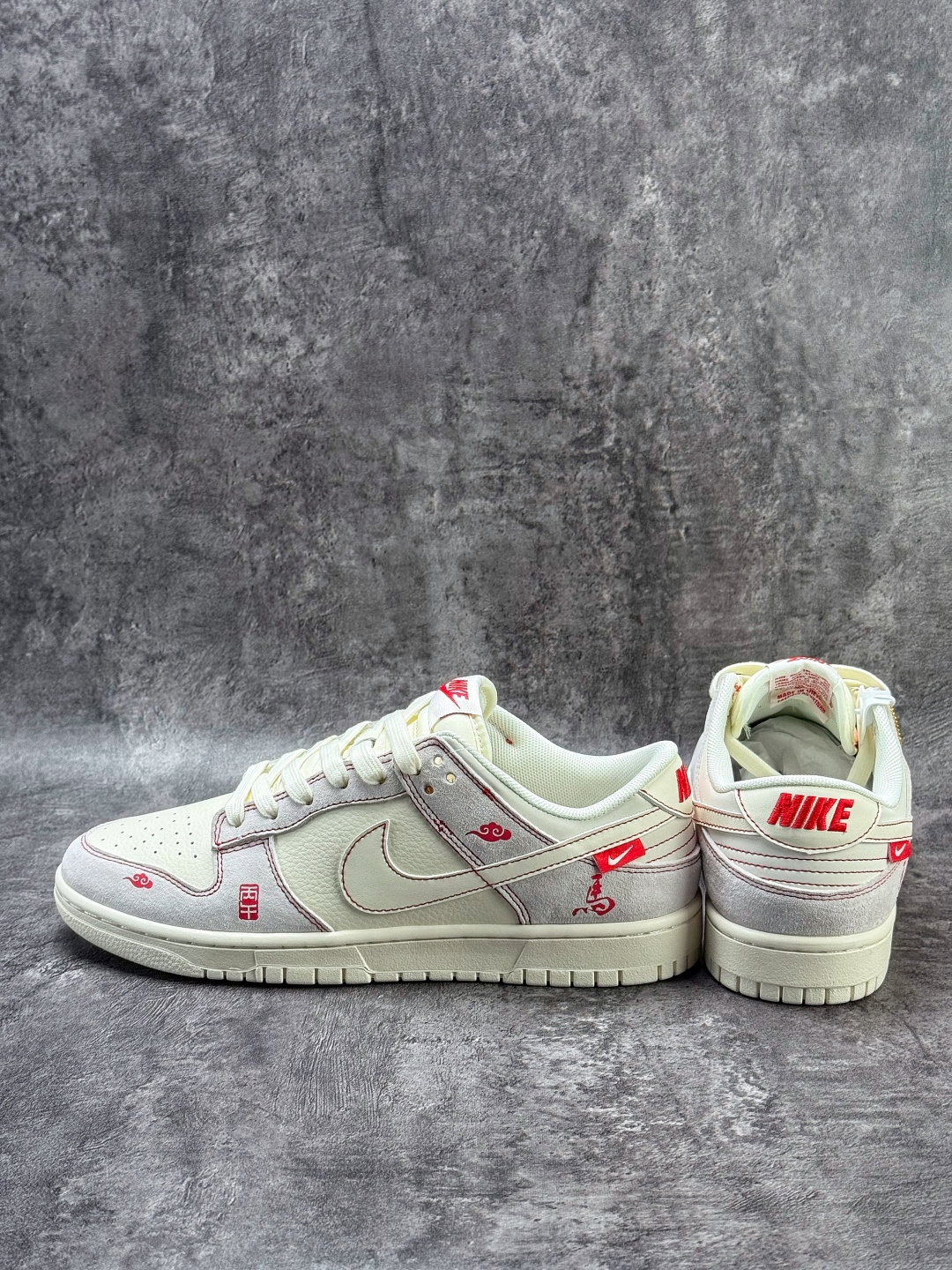 220 Nike SB Dunk Low 马年限定 灰白 YX5066-411-Chinese UA Cheap High Quatity Brand Clothes Bags handbags Sneakers wholesale wholesaler seller from China Factory suppliers Fashion Clothing Shoes best Quality Beautiful Price 220 Nike SB Dunk Low 马年限定 灰白 YX5066-411