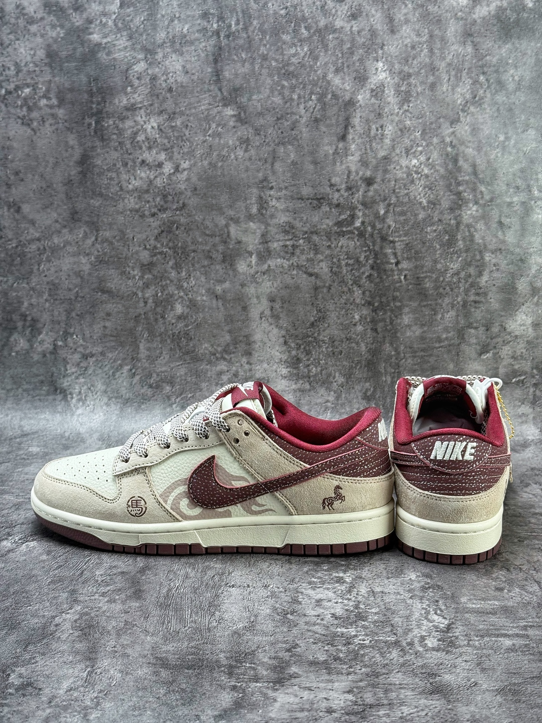 Nike SB Dunk Low 马年限定 棕白满天星 XT6998-112 Nike SB Dunk Low 马年限定 棕白满天星 XT6998-112