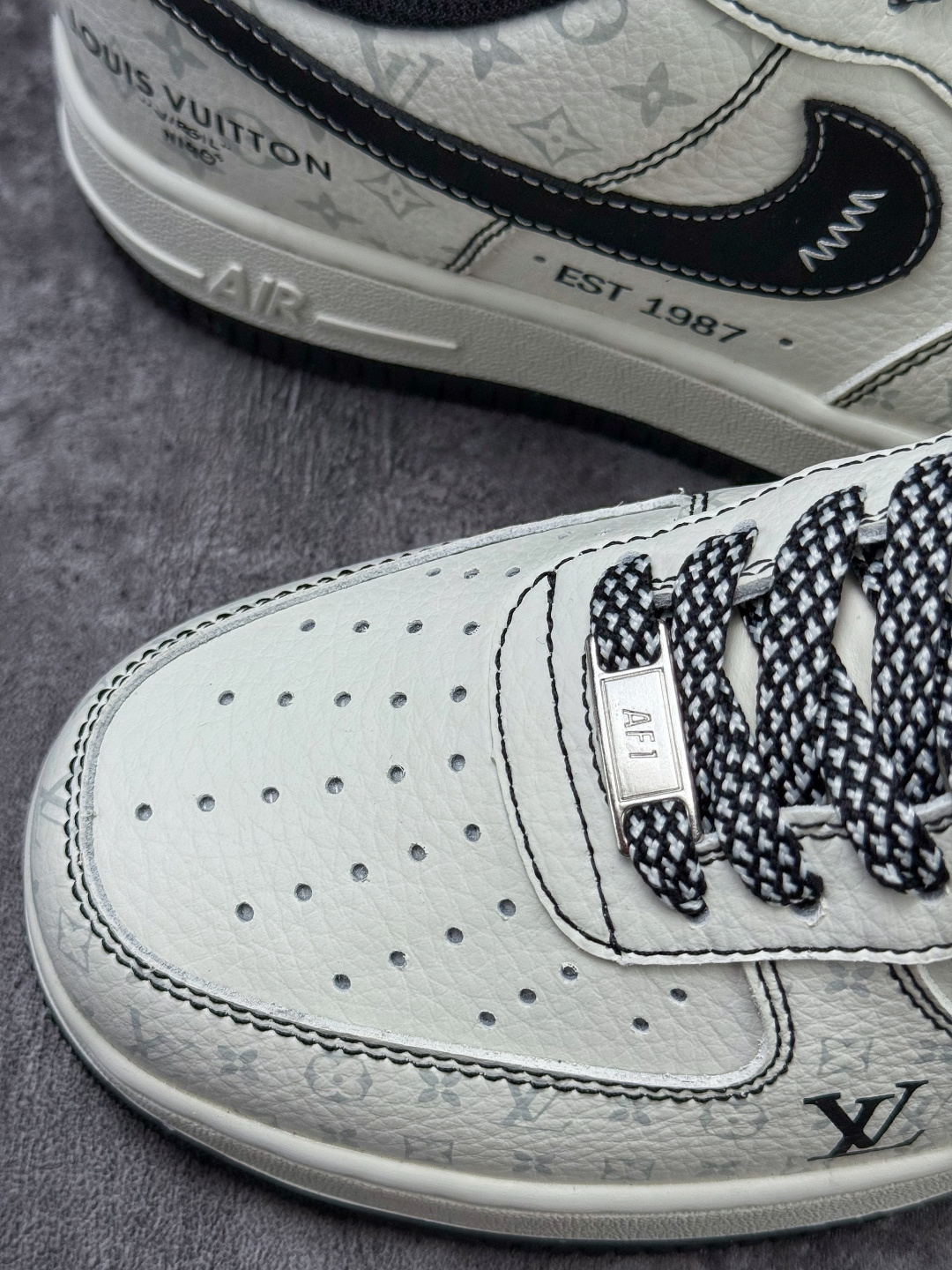 Nike Air Force 1 Low 07 x Louis Vuitton 白黑满天星 KD6699-F10 Nike Air Force 1 Low 07 x Louis Vuitton 白黑满天星 KD6699-F10