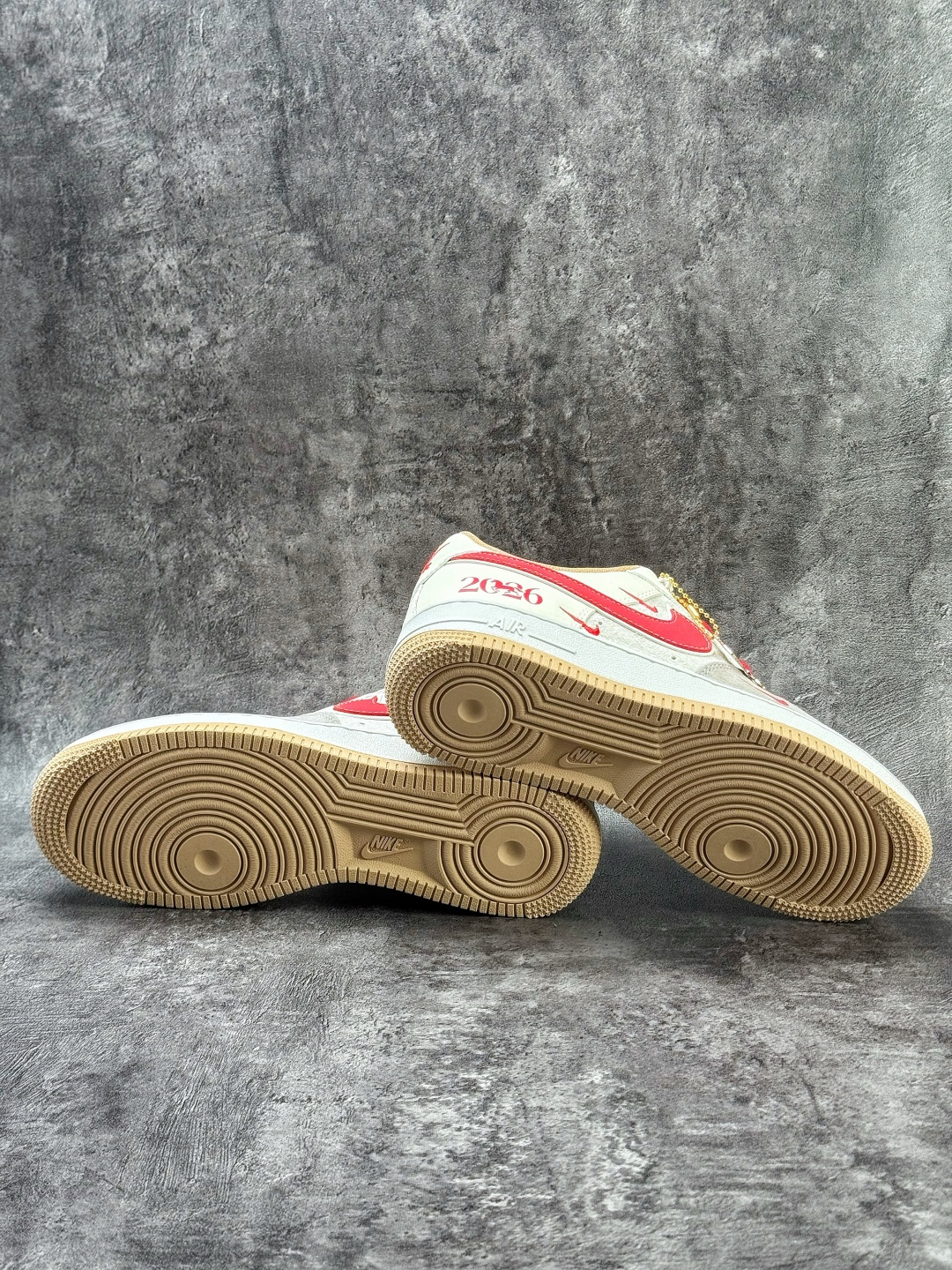 Nike Air Force 1 Low 07 马年限定 灰白红三小勾 XT6998-100 Nike Air Force 1 Low 07 马年限定 灰白红三小勾 XT6998-100
