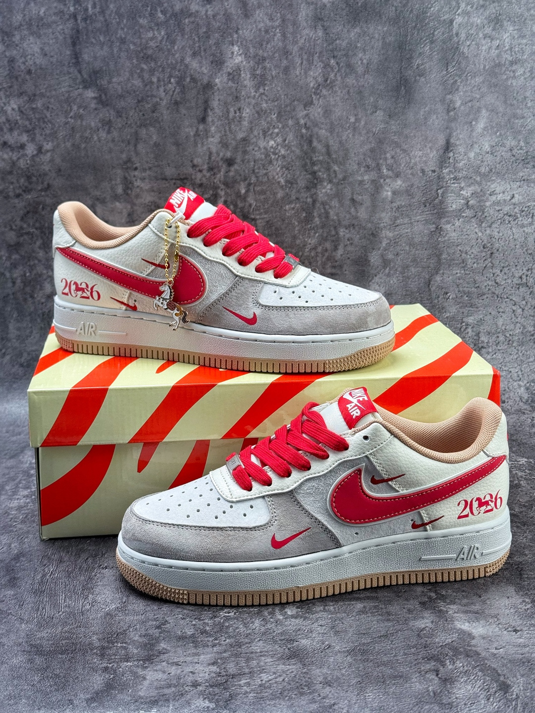 Nike Air Force 1 Low 07 马年限定 灰白红三小勾 XT6998-100 Nike Air Force 1 Low 07 马年限定 灰白红三小勾 XT6998-100