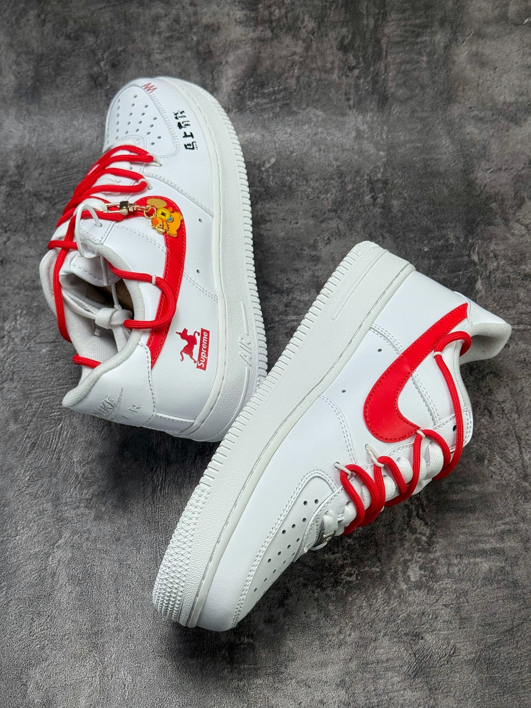 220 Nike Air Force 1 Low 07 马年限定 x Superme 白红 CZ0270-102-Chinese UA Cheap High Quatity Brand Clothes Bags handbags Sneakers wholesale wholesaler seller from China Factory suppliers Fashion Clothing Shoes best Quality Beautiful Price 220 Nike Air Force 1 Low 07 马年限定 x Superme 白红 CZ0270-102