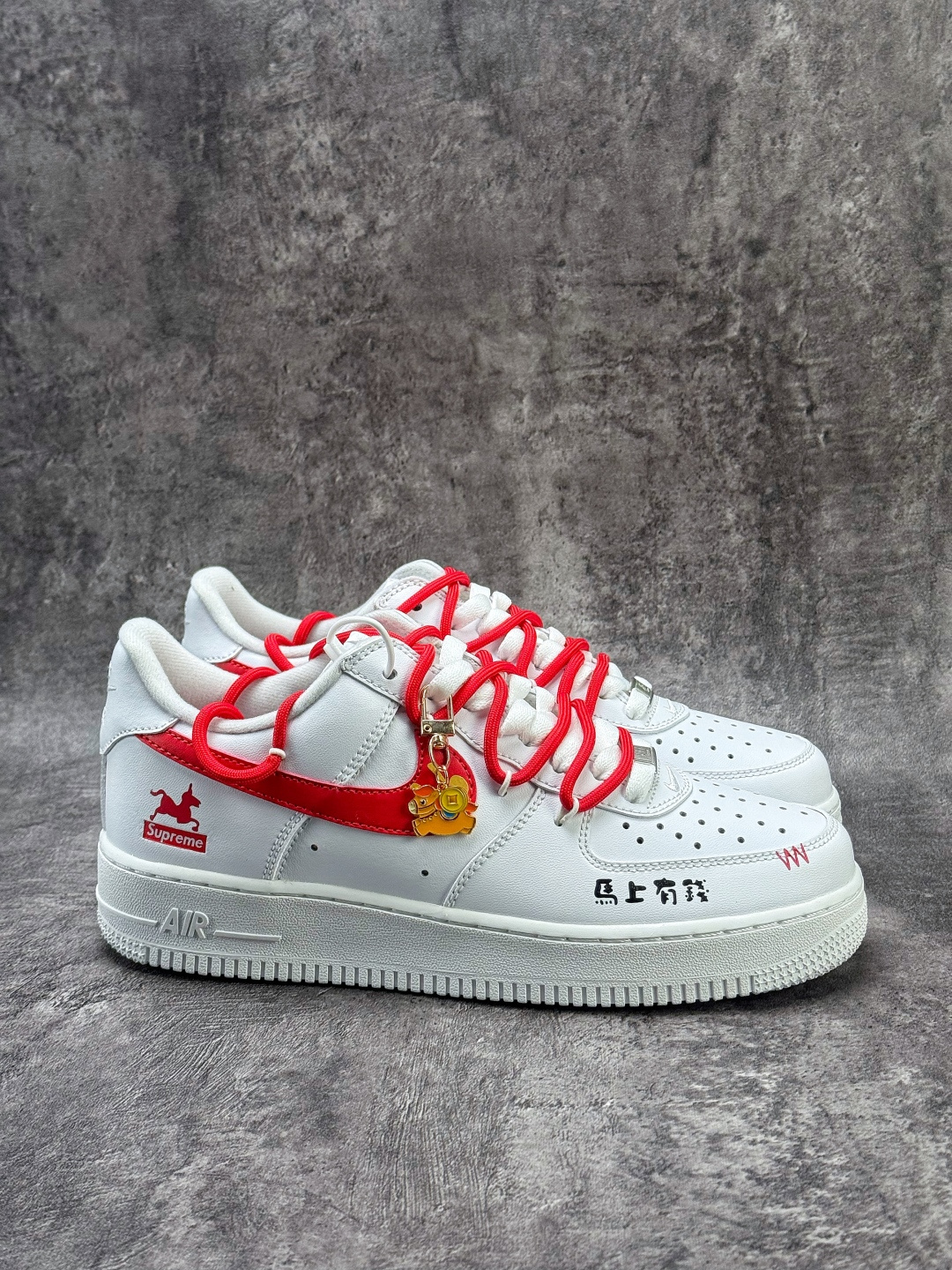220 Nike Air Force 1 Low 07 马年限定 x Superme 白红 CZ0270-102-Chinese UA Cheap High Quatity Brand Clothes Bags handbags Sneakers wholesale wholesaler seller from China Factory suppliers Fashion Clothing Shoes best Quality Beautiful Price 220 Nike Air Force 1 Low 07 马年限定 x Superme 白红 CZ0270-102