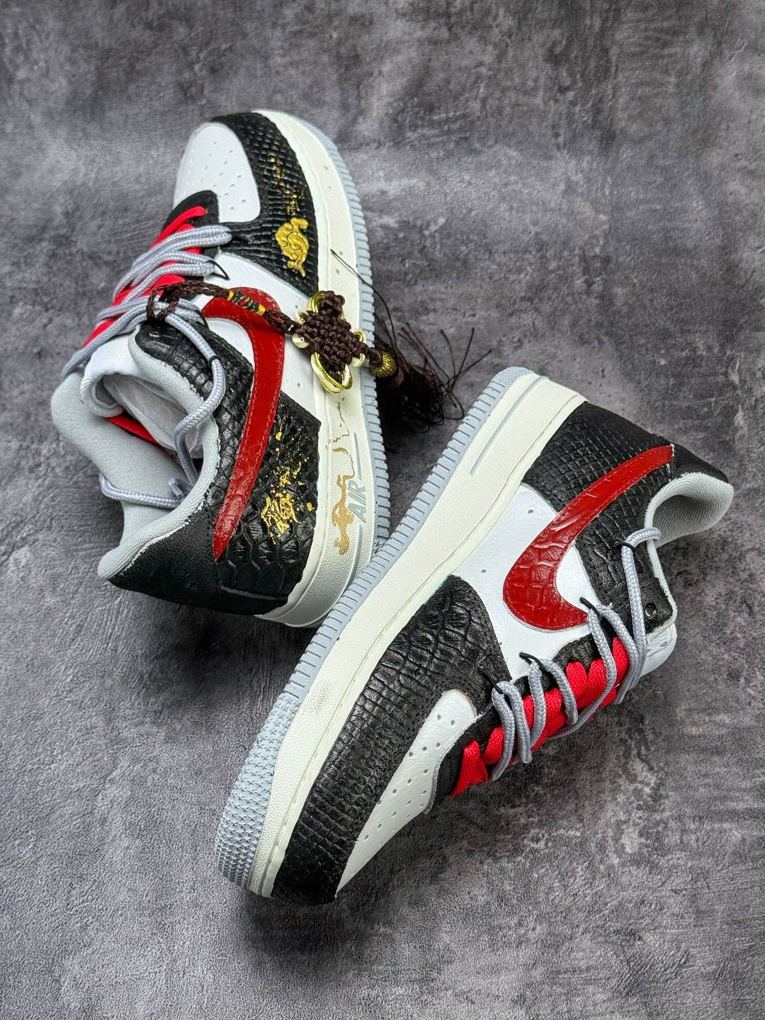 220 Nike Air Force 1 Low 07 马年限定 黑白红 DX2687-111-Chinese UA Cheap High Quatity Brand Clothes Bags handbags Sneakers wholesale wholesaler seller from China Factory suppliers Fashion Clothing Shoes best Quality Beautiful Price 220 Nike Air Force 1 Low 07 马年限定 黑白红 DX2687-111