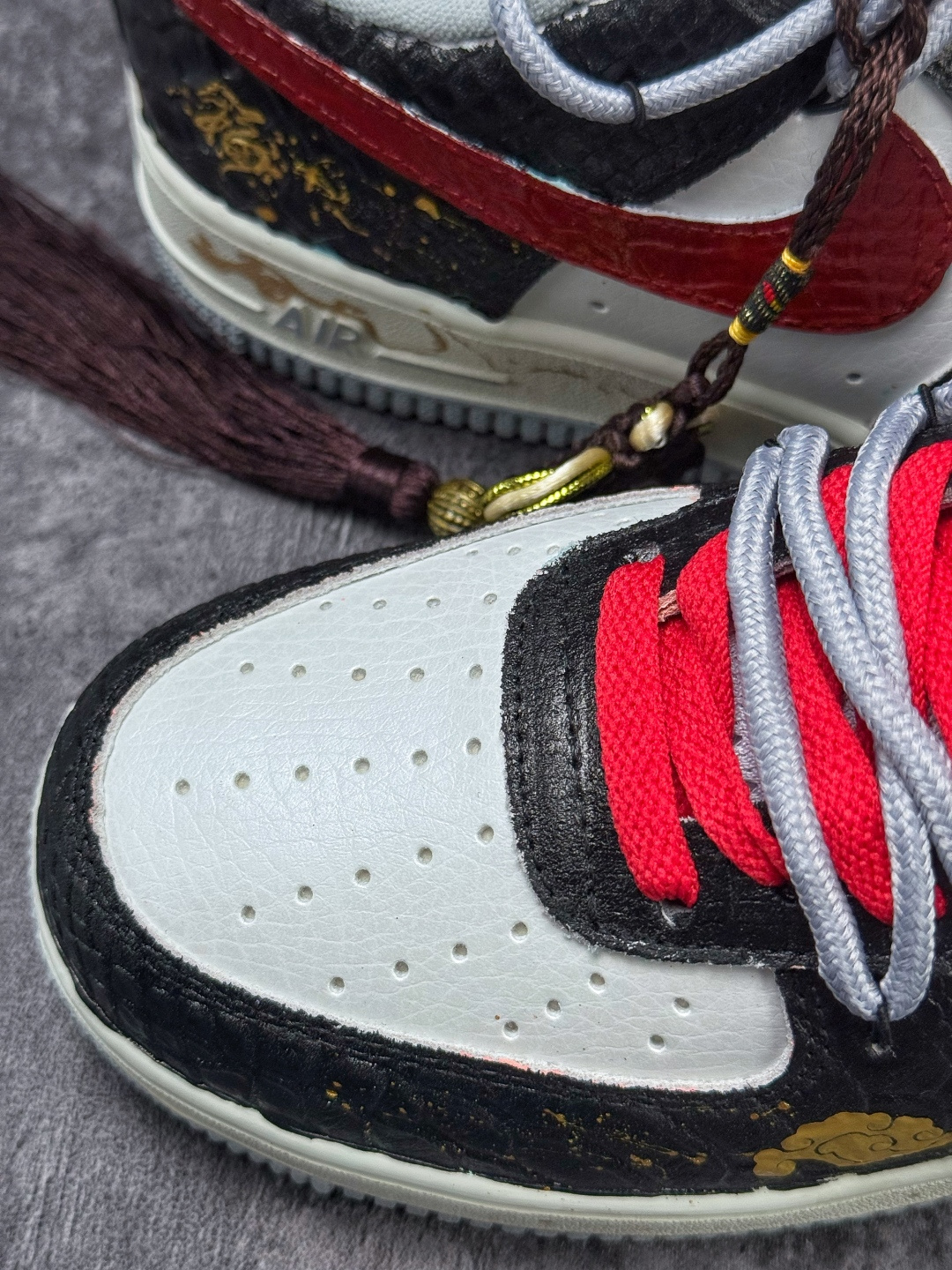 220 Nike Air Force 1 Low 07 马年限定 黑白红 DX2687-111-Chinese UA Cheap High Quatity Brand Clothes Bags handbags Sneakers wholesale wholesaler seller from China Factory suppliers Fashion Clothing Shoes best Quality Beautiful Price 220 Nike Air Force 1 Low 07 马年限定 黑白红 DX2687-111