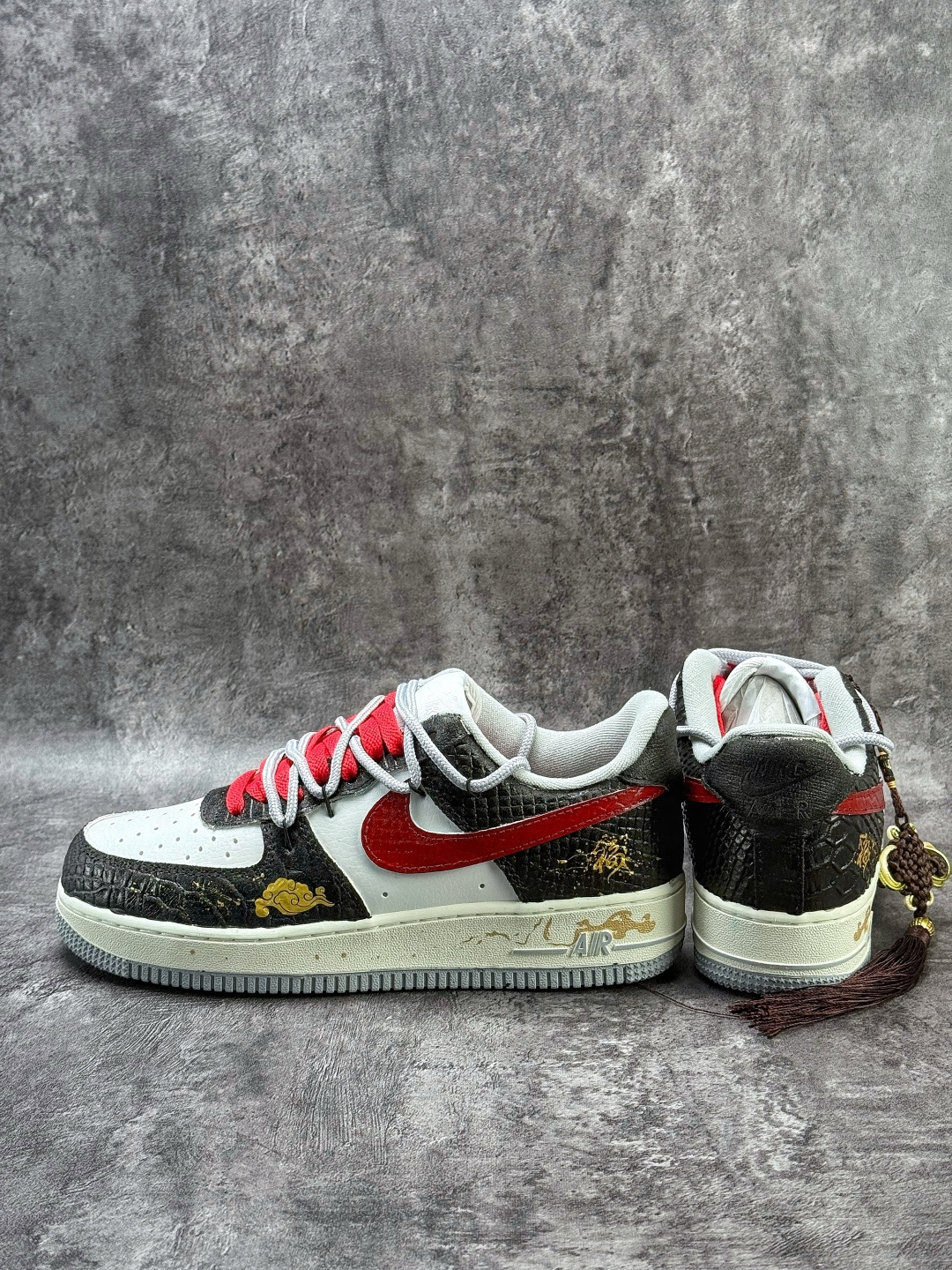 220 Nike Air Force 1 Low 07 马年限定 黑白红 DX2687-111-Chinese UA Cheap High Quatity Brand Clothes Bags handbags Sneakers wholesale wholesaler seller from China Factory suppliers Fashion Clothing Shoes best Quality Beautiful Price 220 Nike Air Force 1 Low 07 马年限定 黑白红 DX2687-111