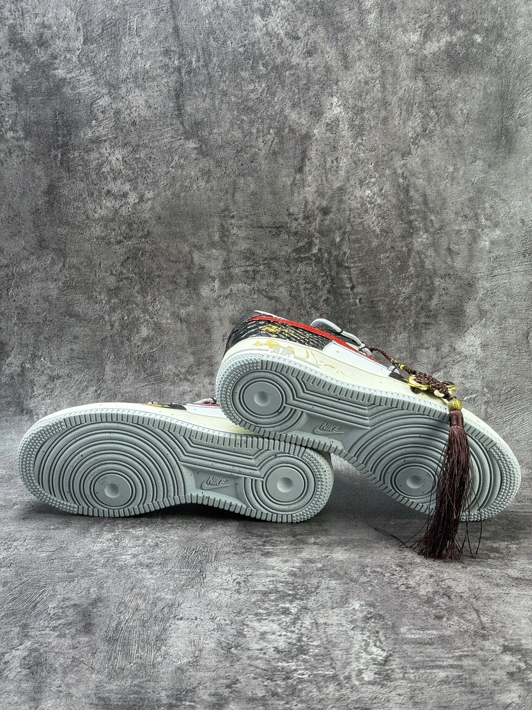 220 Nike Air Force 1 Low 07 马年限定 黑白红 DX2687-111-Chinese UA Cheap High Quatity Brand Clothes Bags handbags Sneakers wholesale wholesaler seller from China Factory suppliers Fashion Clothing Shoes best Quality Beautiful Price 220 Nike Air Force 1 Low 07 马年限定 黑白红 DX2687-111