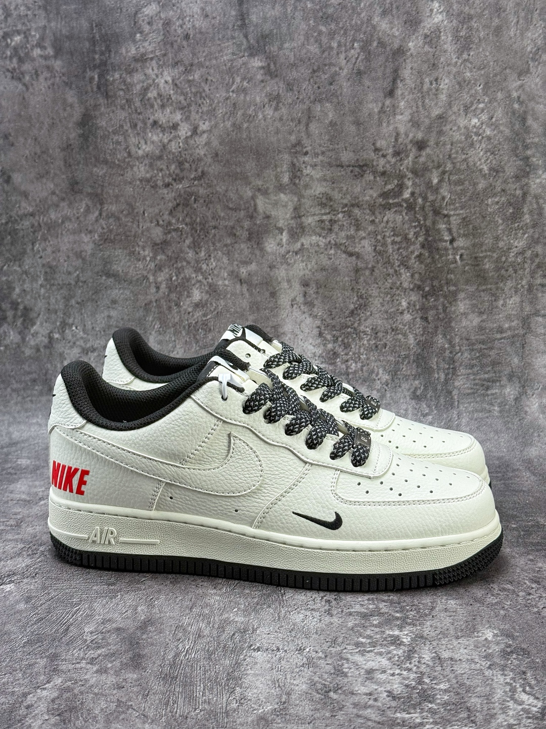 210 Nike Air Force 1 Low 07 白黑小勾满天星 MM3399-813-Chinese UA Cheap High Quatity Brand Clothes Bags handbags Sneakers wholesale wholesaler seller from China Factory suppliers Fashion Clothing Shoes best Quality Beautiful Price 210 Nike Air Force 1 Low 07 白黑小勾满天星 MM3399-813