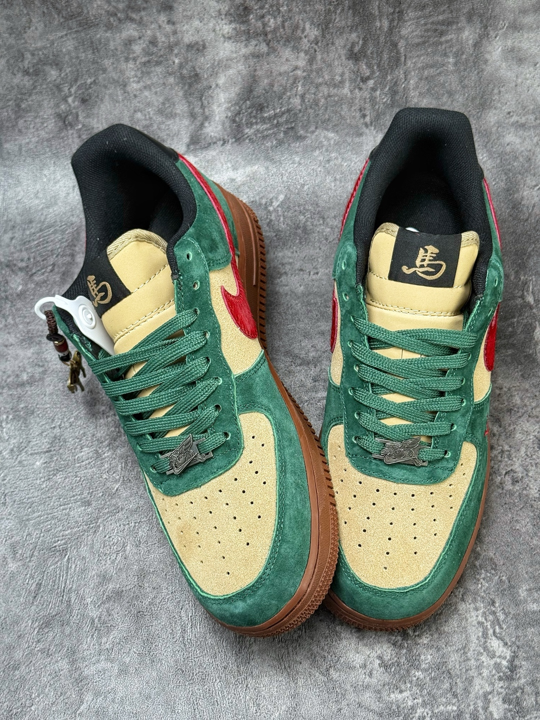 Nike Air Force 1 Low 07 x Louis Vuitton 马年限定 绿黄红 XY9025-006 Nike Air Force 1 Low 07 x Louis Vuitton 马年限定 绿黄红 XY9025-006