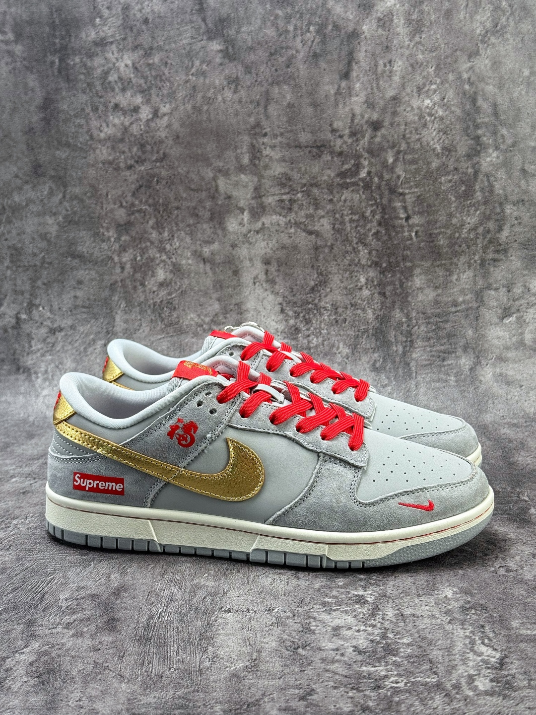 230 Nike SB Dunk Low 马年限定 x Superme 灰黄红小勾 NH0601-485-Chinese UA Cheap High Quatity Brand Clothes Bags handbags Sneakers wholesale wholesaler seller from China Factory suppliers Fashion Clothing Shoes best Quality Beautiful Price 230 Nike SB Dunk Low 马年限定 x Superme 灰黄红小勾 NH0601-485