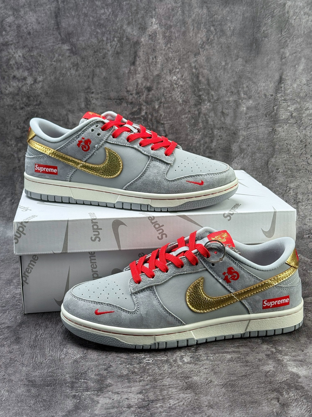 230 Nike SB Dunk Low 马年限定 x Superme 灰黄红小勾 NH0601-485-Chinese UA Cheap High Quatity Brand Clothes Bags handbags Sneakers wholesale wholesaler seller from China Factory suppliers Fashion Clothing Shoes best Quality Beautiful Price 230 Nike SB Dunk Low 马年限定 x Superme 灰黄红小勾 NH0601-485