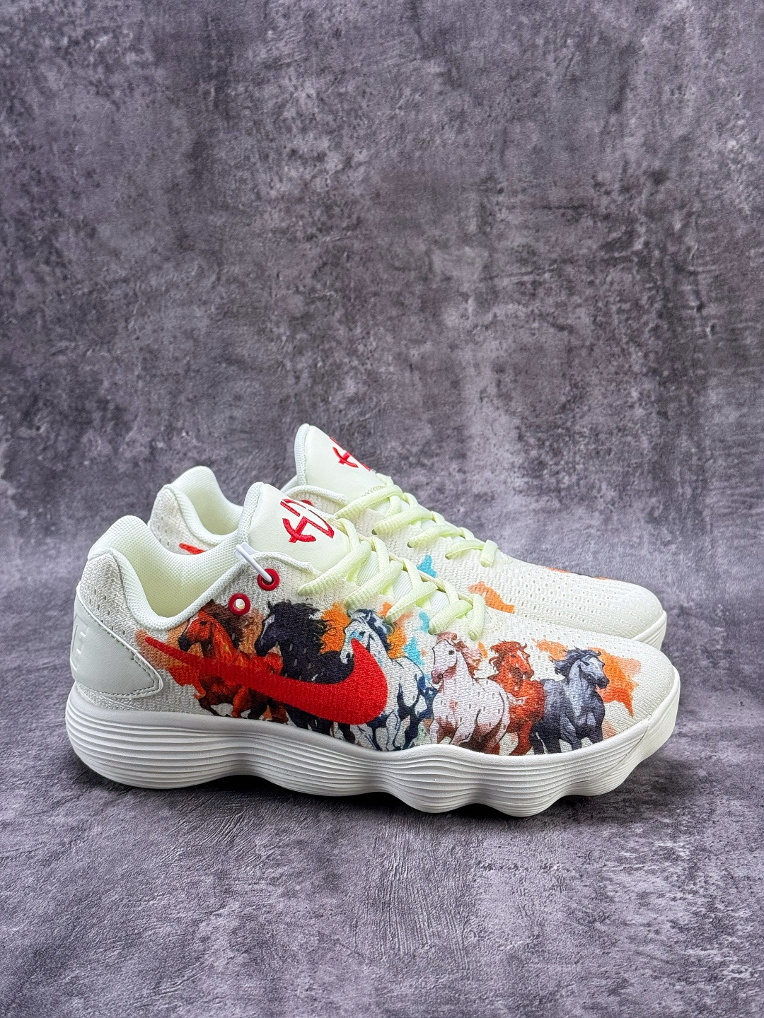 240 NIKE Hyperdunk HD2017 马年限定 897637-007-Chinese UA Cheap High Quatity Brand Clothes Bags handbags Sneakers wholesale wholesaler seller from China Factory suppliers Fashion Clothing Shoes best Quality Beautiful Price 240 NIKE Hyperdunk HD2017 马年限定 897637-007