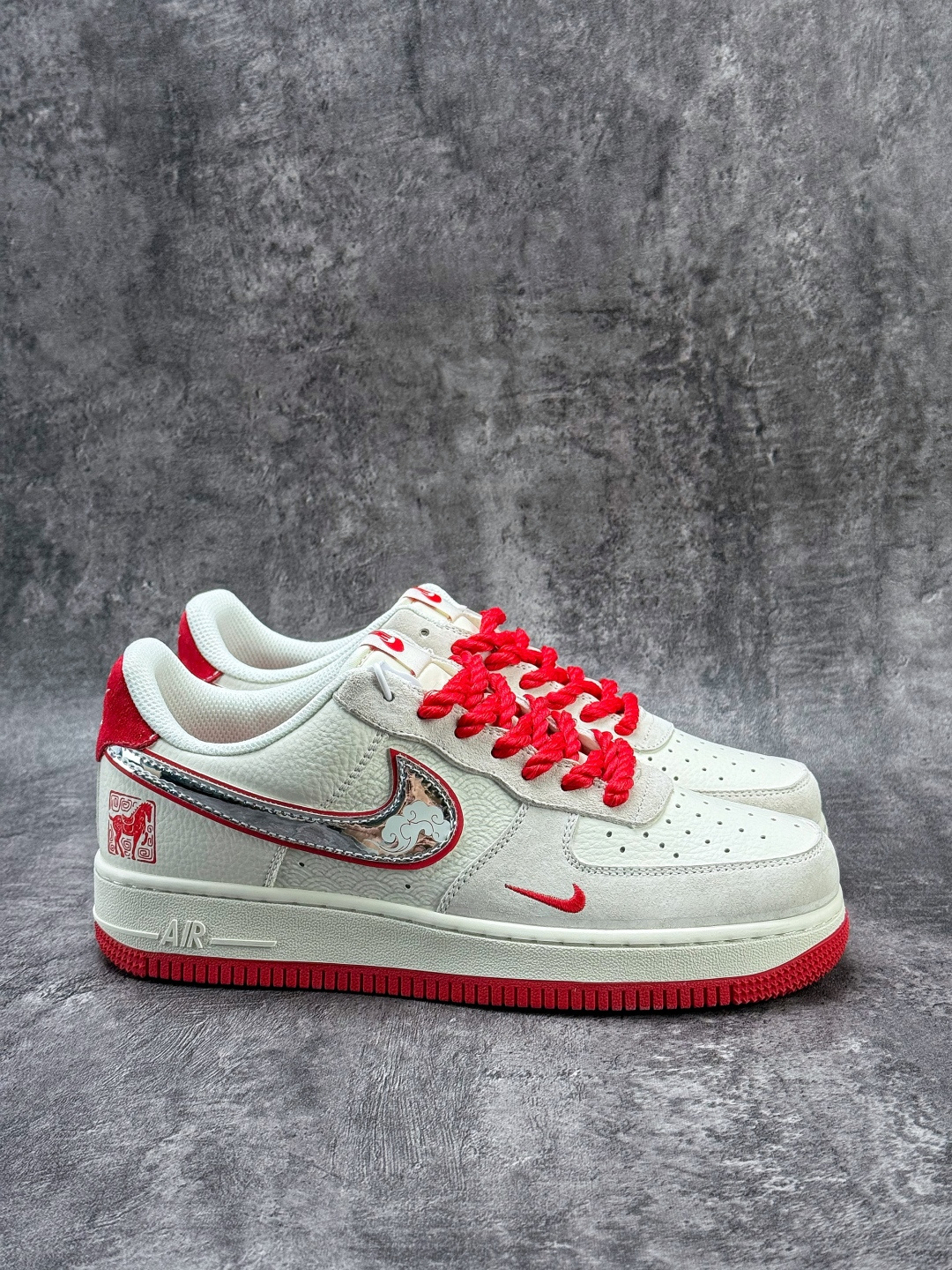 Nike Air Force 1 Low 07 马年限定 白红小勾 XA2001-901 Nike Air Force 1 Low 07 马年限定 白红小勾 XA2001-901