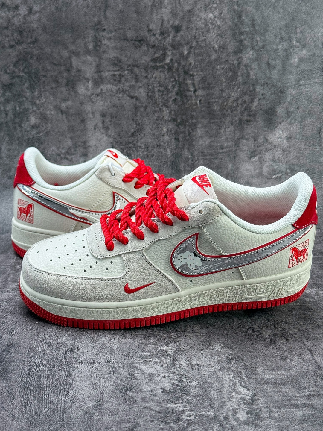Nike Air Force 1 Low 07 马年限定 白红小勾 XA2001-901 Nike Air Force 1 Low 07 马年限定 白红小勾 XA2001-901