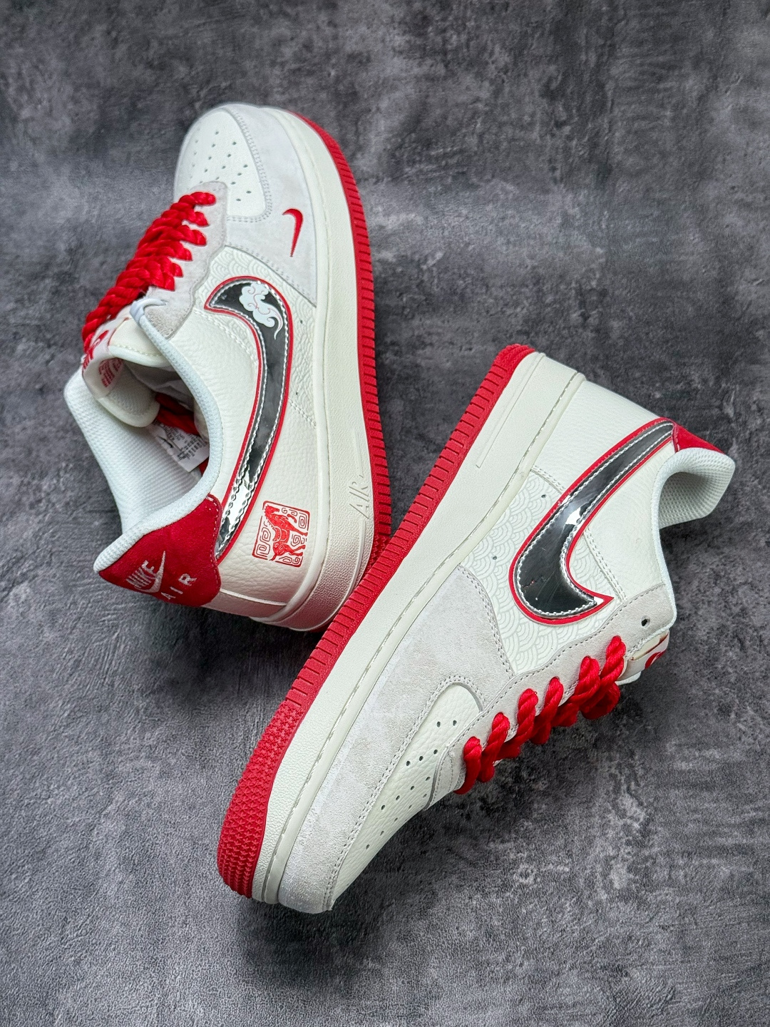 Nike Air Force 1 Low 07 马年限定 白红小勾 XA2001-901 Nike Air Force 1 Low 07 马年限定 白红小勾 XA2001-901