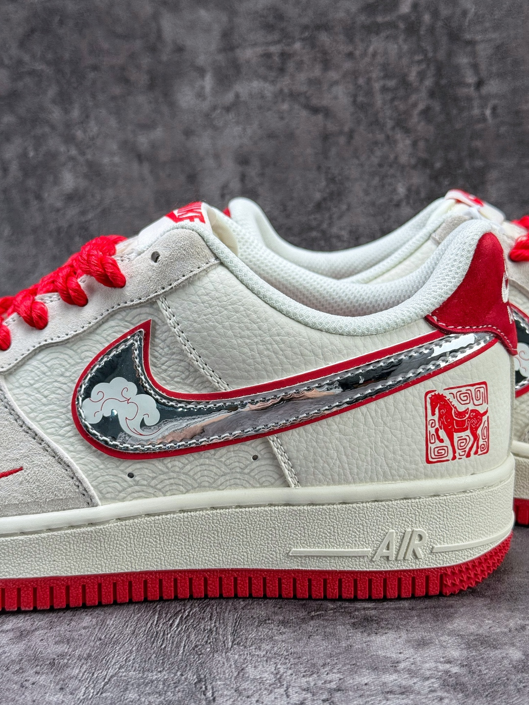 Nike Air Force 1 Low 07 马年限定 白红小勾 XA2001-901 Nike Air Force 1 Low 07 马年限定 白红小勾 XA2001-901