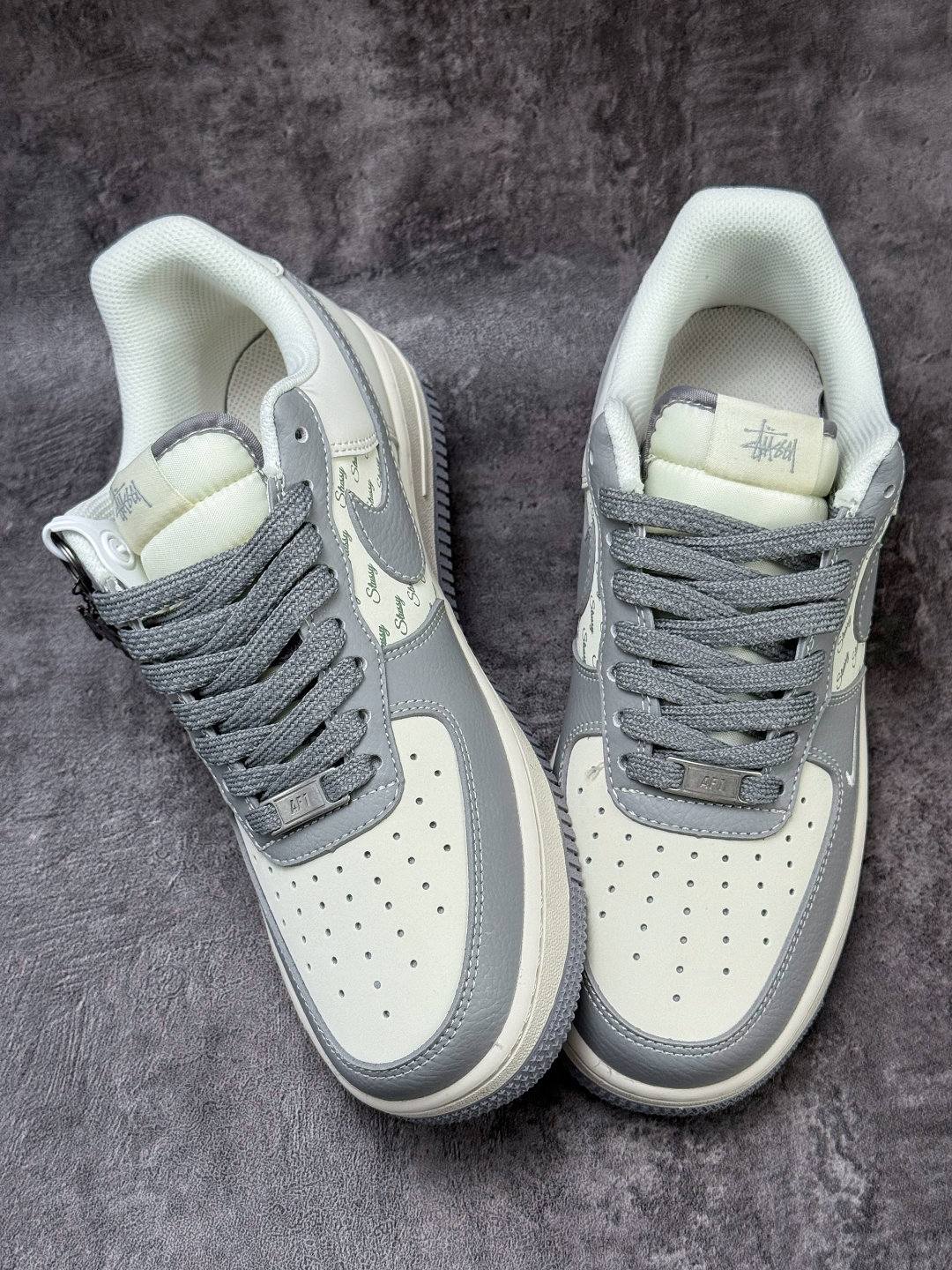 210 Nike Air Force 1 Low 07 x Stussy 灰白小勾满天星 HH7518-082