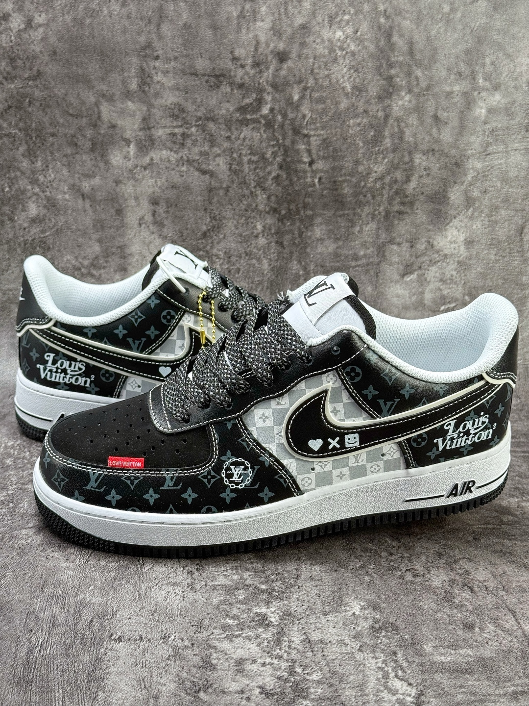 210 Nike Air Force 1 Low 07 x Louis Vuitton 黑白满天星 LV2288-004