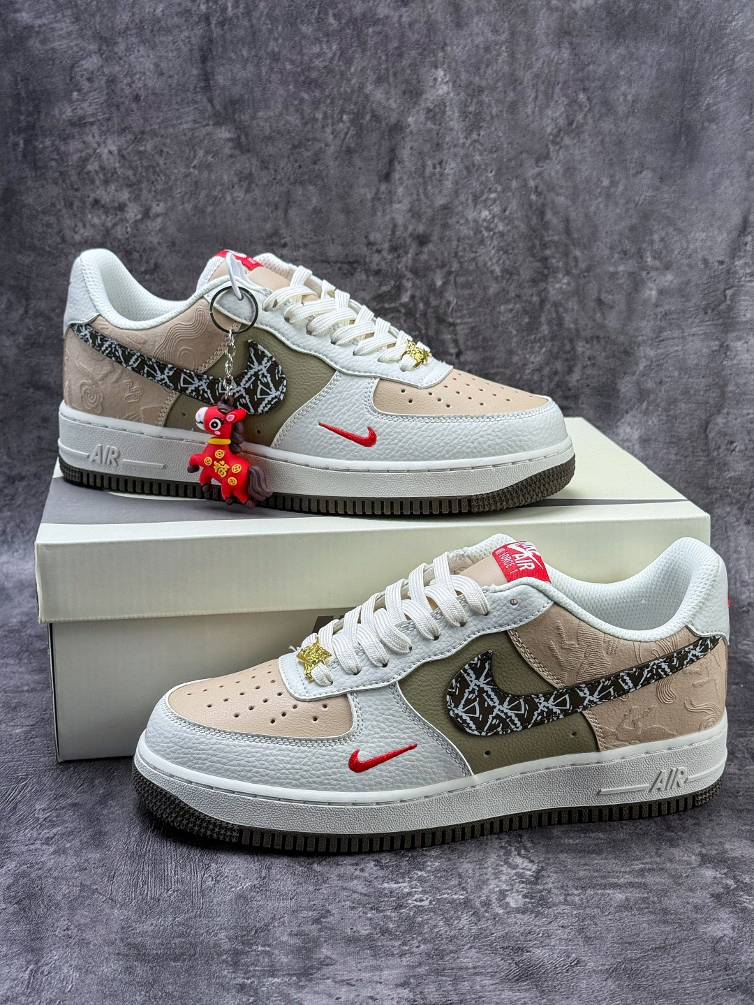 210 Nike Air Force 1 Low 07 马年限定 白棕绿小勾 NH0601-537-Chinese UA Cheap High Quatity Brand Clothes Bags handbags Sneakers wholesale wholesaler seller from China Factory suppliers Fashion Clothing Shoes best Quality Beautiful Price 210 Nike Air Force 1 Low 07 马年限定 白棕绿小勾 NH0601-537