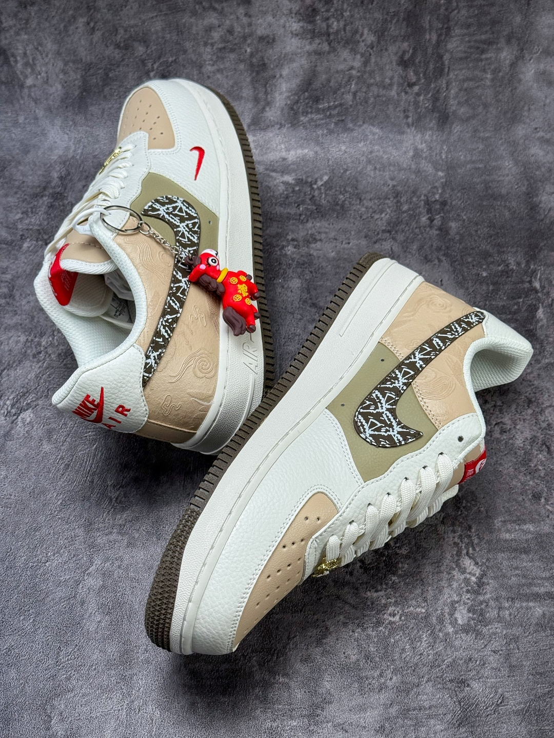 210 Nike Air Force 1 Low 07 马年限定 白棕绿小勾 NH0601-537-Chinese UA Cheap High Quatity Brand Clothes Bags handbags Sneakers wholesale wholesaler seller from China Factory suppliers Fashion Clothing Shoes best Quality Beautiful Price 210 Nike Air Force 1 Low 07 马年限定 白棕绿小勾 NH0601-537
