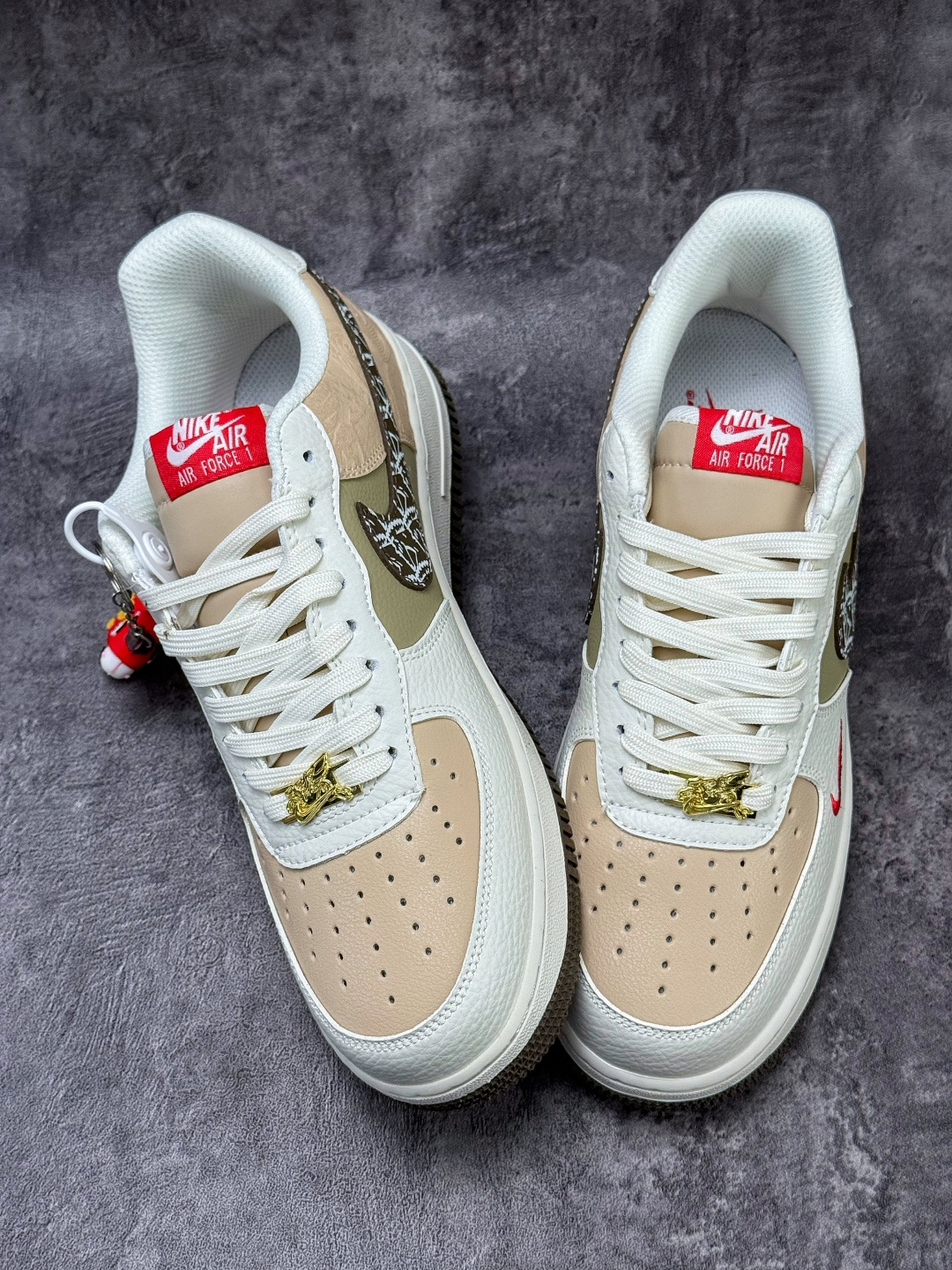 210 Nike Air Force 1 Low 07 马年限定 白棕绿小勾 NH0601-537-Chinese UA Cheap High Quatity Brand Clothes Bags handbags Sneakers wholesale wholesaler seller from China Factory suppliers Fashion Clothing Shoes best Quality Beautiful Price 210 Nike Air Force 1 Low 07 马年限定 白棕绿小勾 NH0601-537