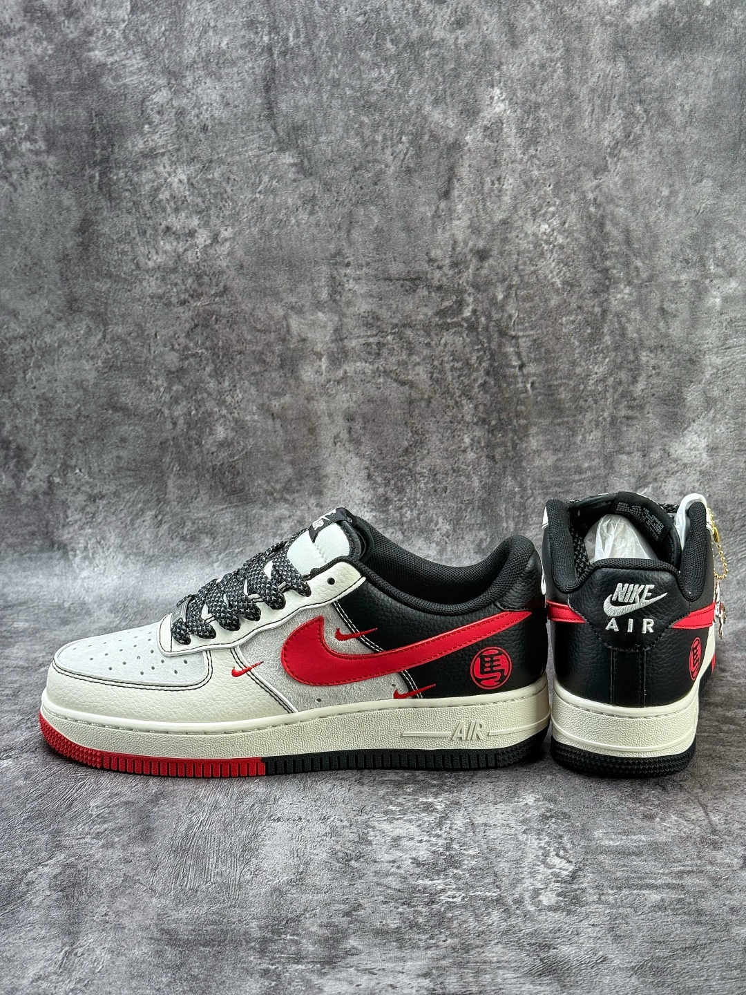 Nike Air Force 1 Low 07 马年限定 白灰红三小勾满天星 HT5088-620 Nike Air Force 1 Low 07 马年限定 白灰红三小勾满天星 HT5088-620