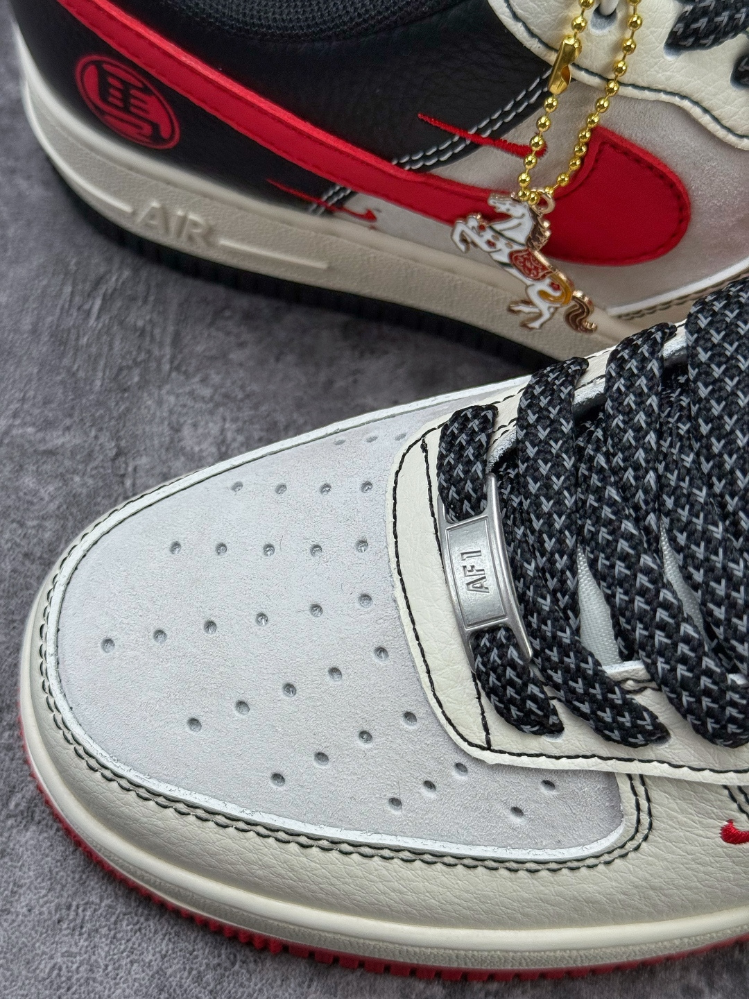 Nike Air Force 1 Low 07 马年限定 白灰红三小勾满天星 HT5088-620 Nike Air Force 1 Low 07 马年限定 白灰红三小勾满天星 HT5088-620