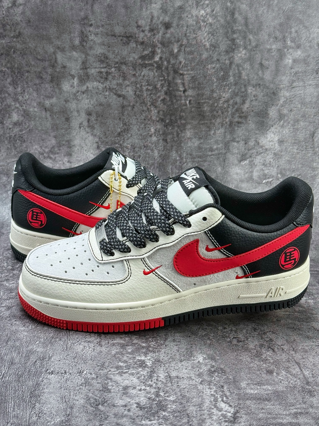 Nike Air Force 1 Low 07 马年限定 白灰红三小勾满天星 HT5088-620 Nike Air Force 1 Low 07 马年限定 白灰红三小勾满天星 HT5088-620