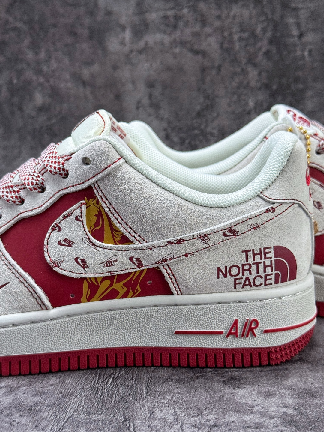 210 Nike Air Force 1 Low 07 马年限定 x The North Face 灰红小勾满天星 JP2026-137-Chinese UA Cheap High Quatity Brand Clothes Bags handbags Sneakers wholesale wholesaler seller from China Factory suppliers Fashion Clothing Shoes best Quality Beautiful Price 210 Nike Air Force 1 Low 07 马年限定 x The North Face 灰红小勾满天星 JP2026-137